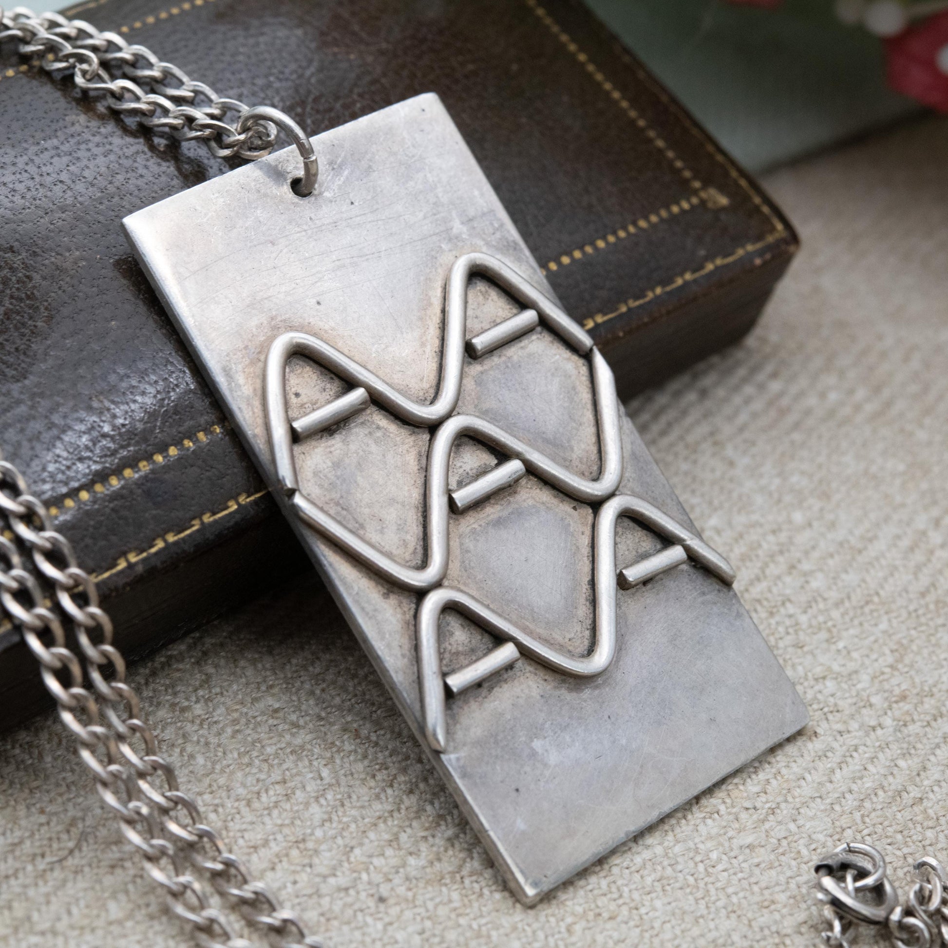 Vintage Modernist Sterling Silver Pendant Necklace with Wire Work Abstract Design c. 1970s