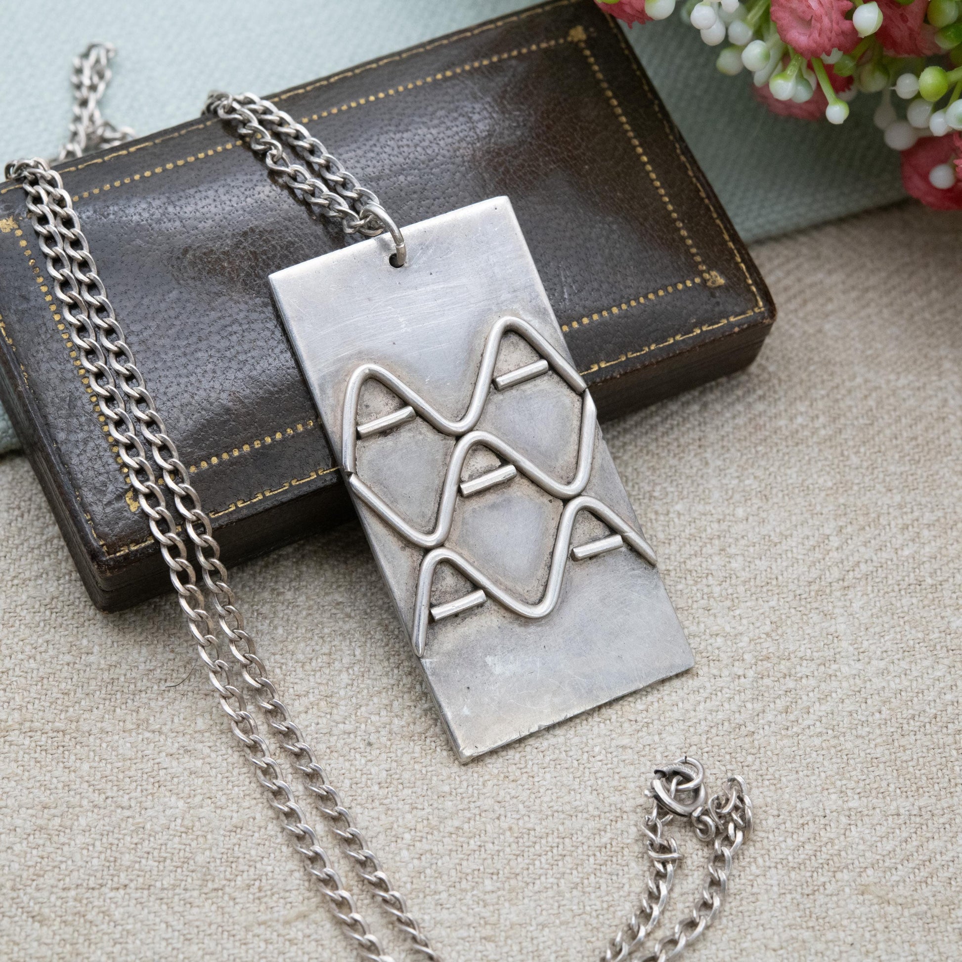 Vintage Modernist Sterling Silver Pendant Necklace with Wire Work Abstract Design c. 1970s