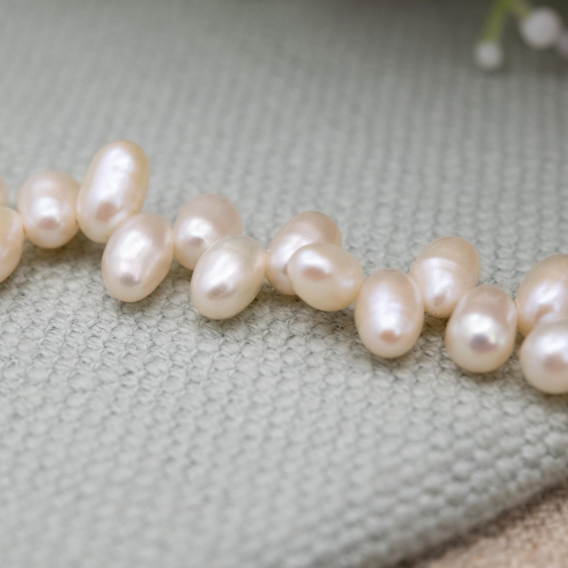 Vintage 9ct White Gold Clasp Pearl Necklace with Silver Spacers c. 1960s