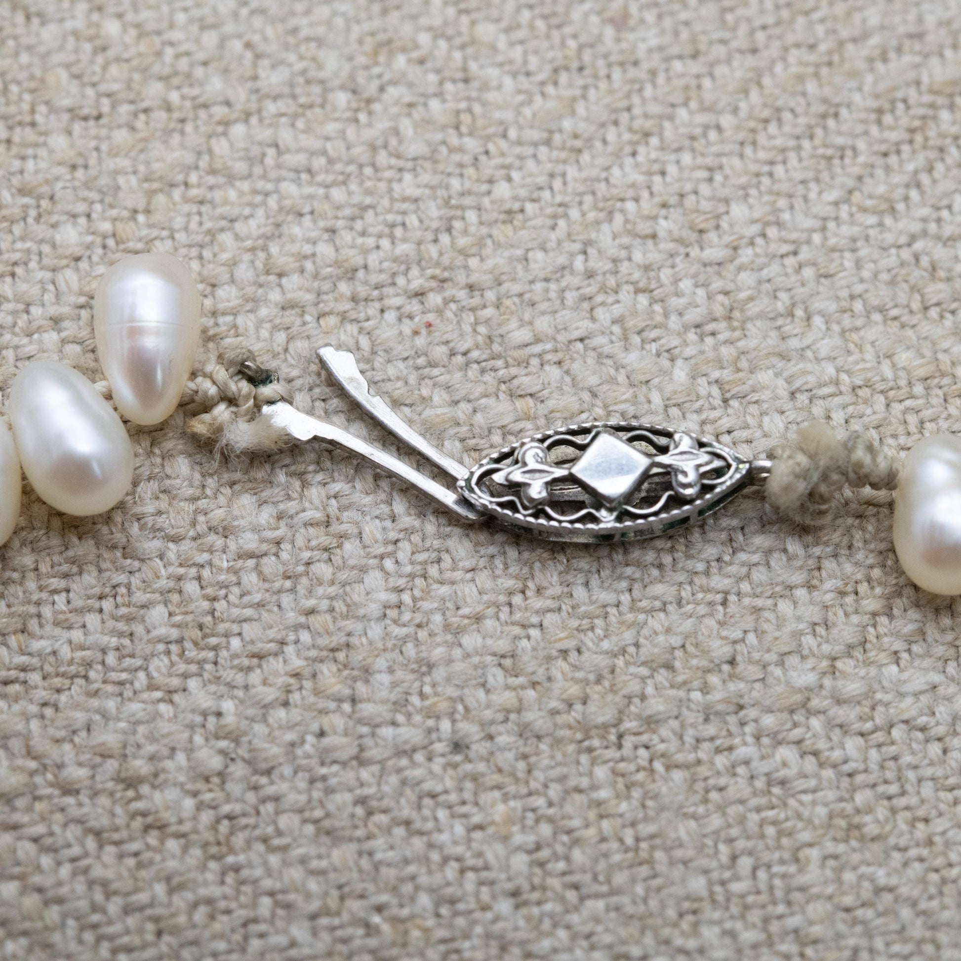Vintage 9ct White Gold Clasp Pearl Necklace with Silver Spacers c. 1960s