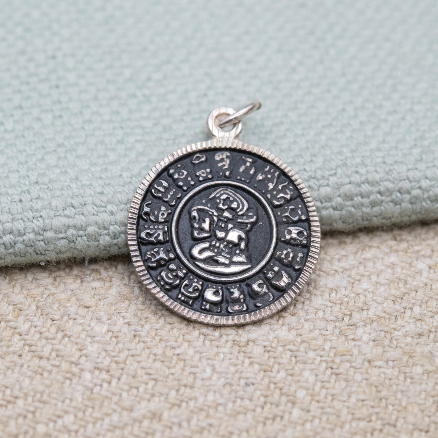 Vintage Mexican Silver Mayan Calendar Pendant – Traditional Central American Design | Signed Mexico 950 | Travel Souvenir Jewellery