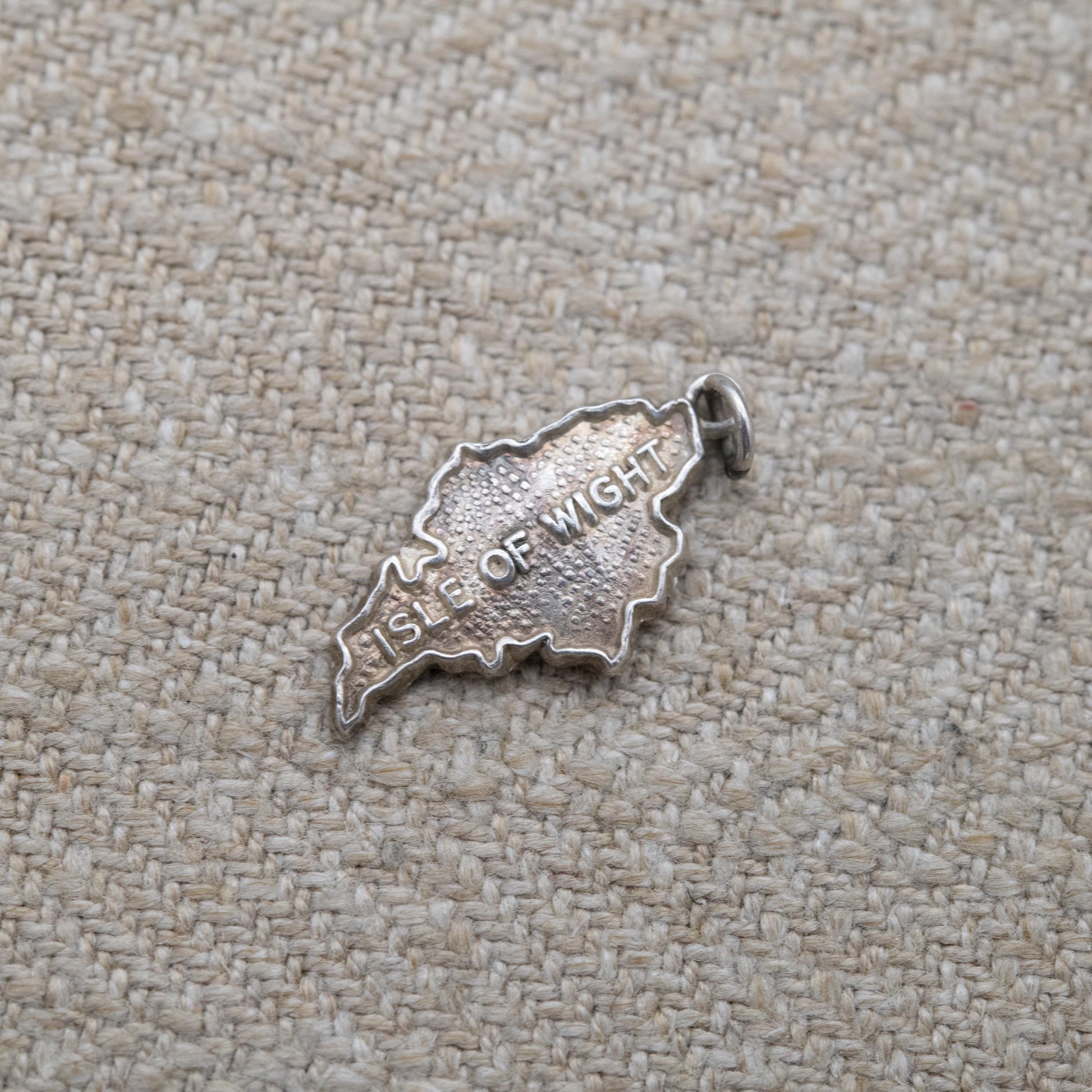 Vintage Sterling Silver Isle of Wight Charm Pendant - Channel Island | British Isles | Travel Charm | Souvenir Gift for Charm Bracelet