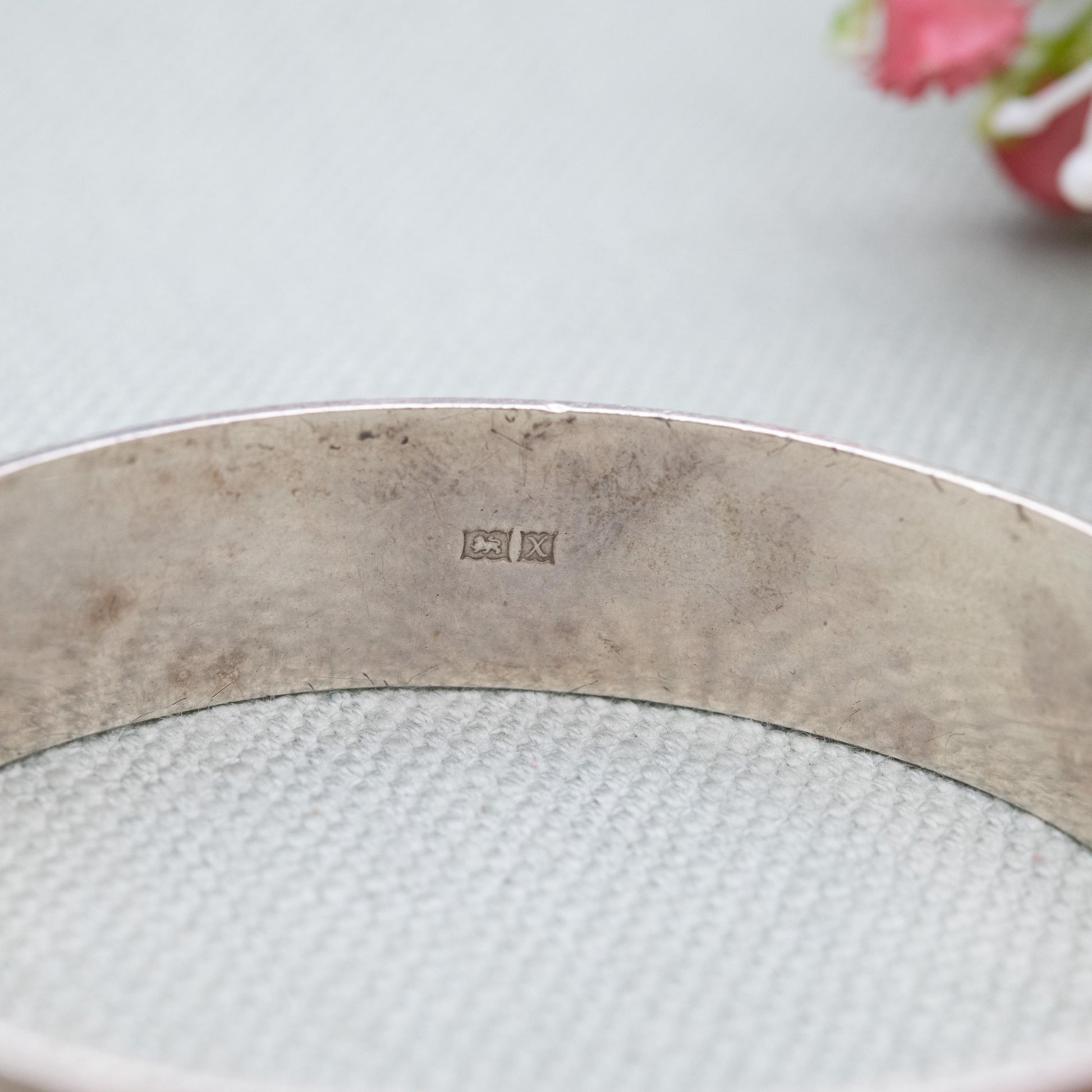 Vintage Sterling Silver Floral Engraved Name Bangle Bracelet 1972 - Mary Helen Name Bracelet | Chunky Victorian Aesthetic Scrolling Style