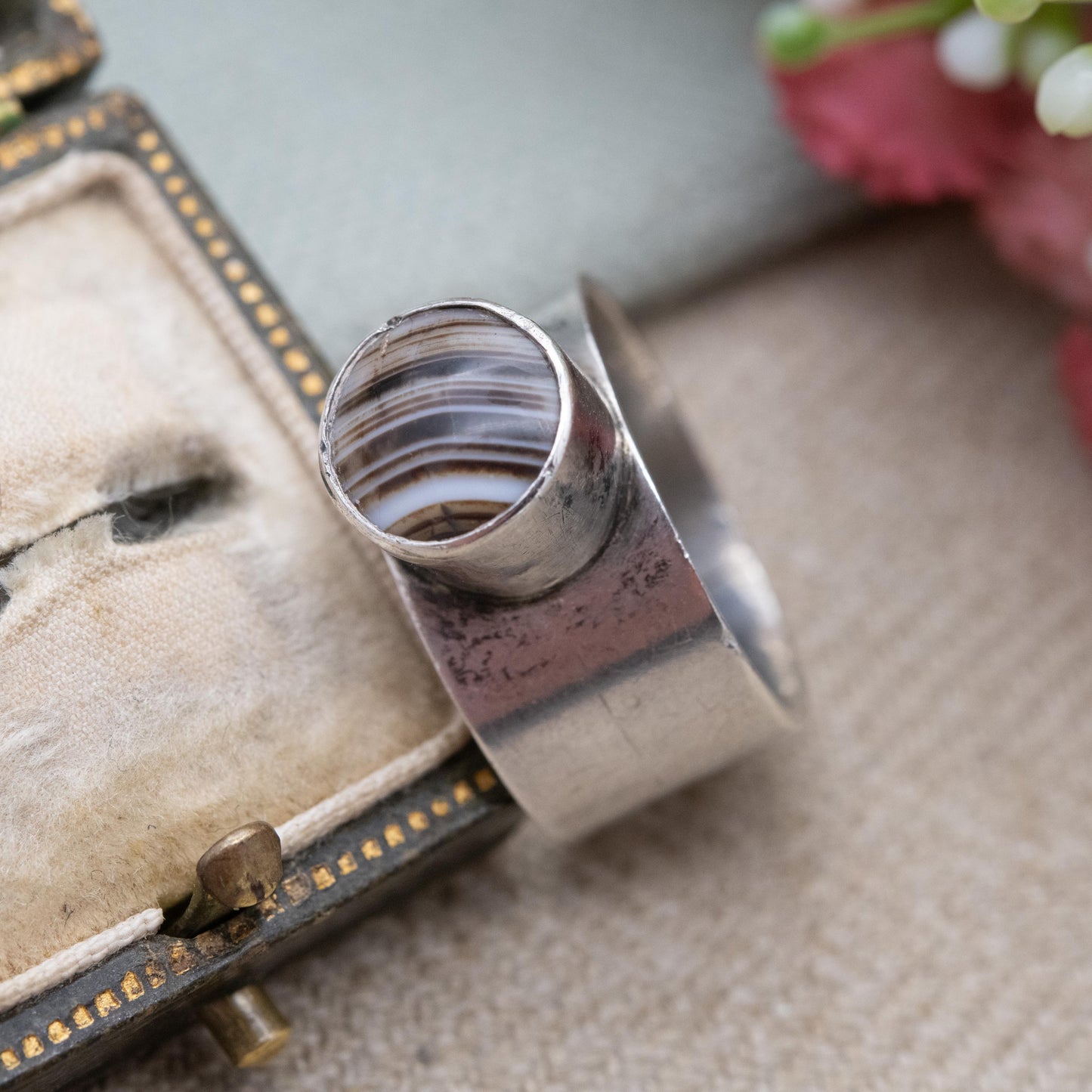 Vintage Sterling Silver Banded Agate Ring - Chunky Modernist Cabochon Gemstone | UK Size - R 1/2 | US Size - 8 3/4