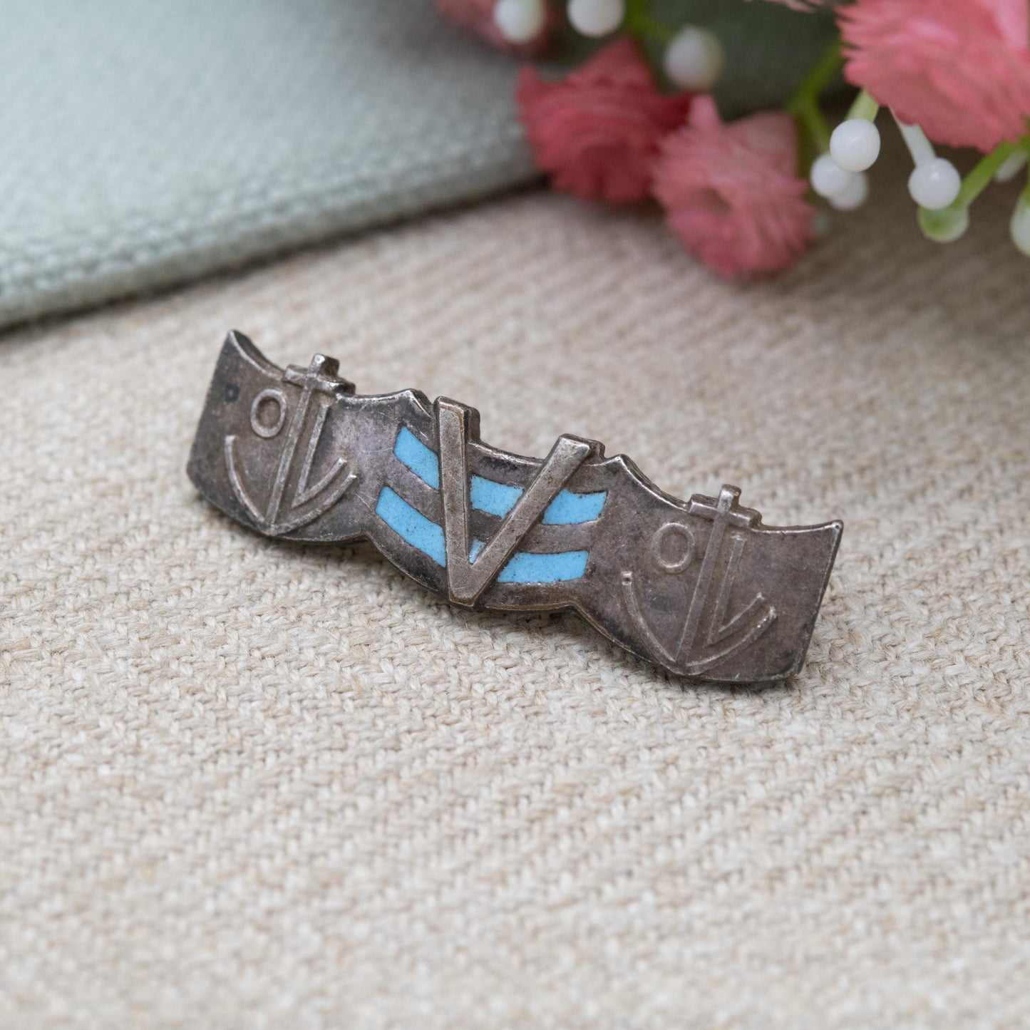 Vintage 1945 WWII Victory Day Royal Navy Enamel Sweetheart Brooch - British Army Collectable c. 1940s