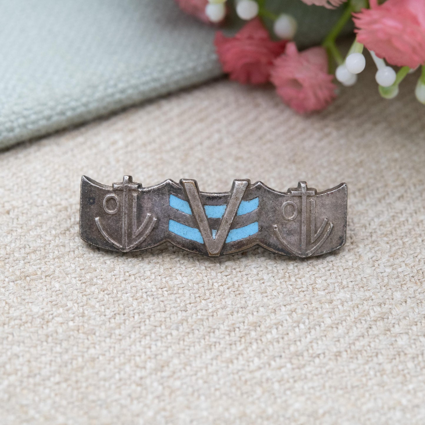 Vintage 1945 WWII Victory Day Royal Navy Enamel Sweetheart Brooch - British Army Collectable c. 1940s