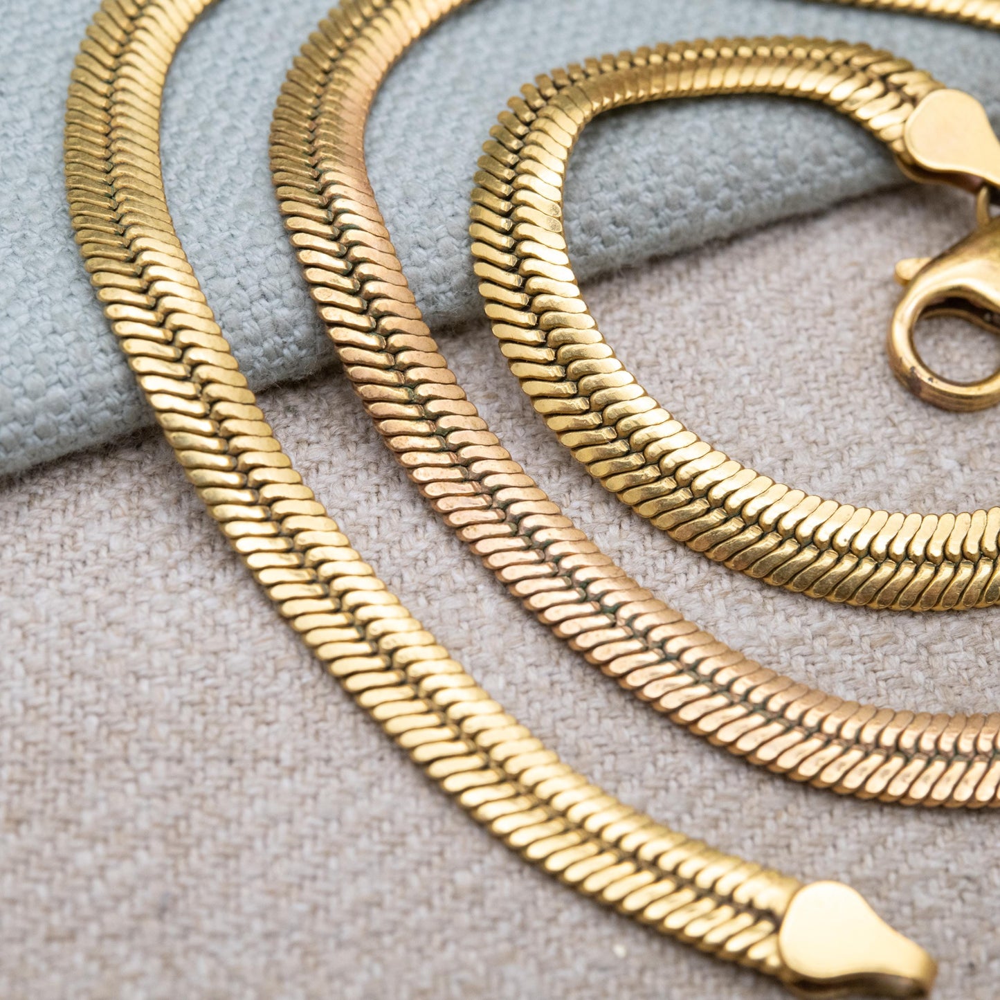 Vintage Milor Bronze Omega Chain Necklace 20" - Unisex Gold Tone Chunky Chain