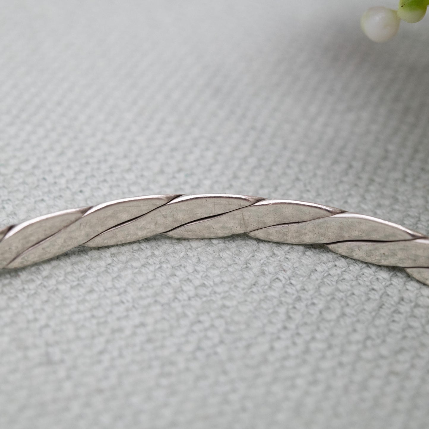 Vintage Tiffany Sterling Silver Twist Bangle 1998 T&Co - Minimal Knife Edge Design