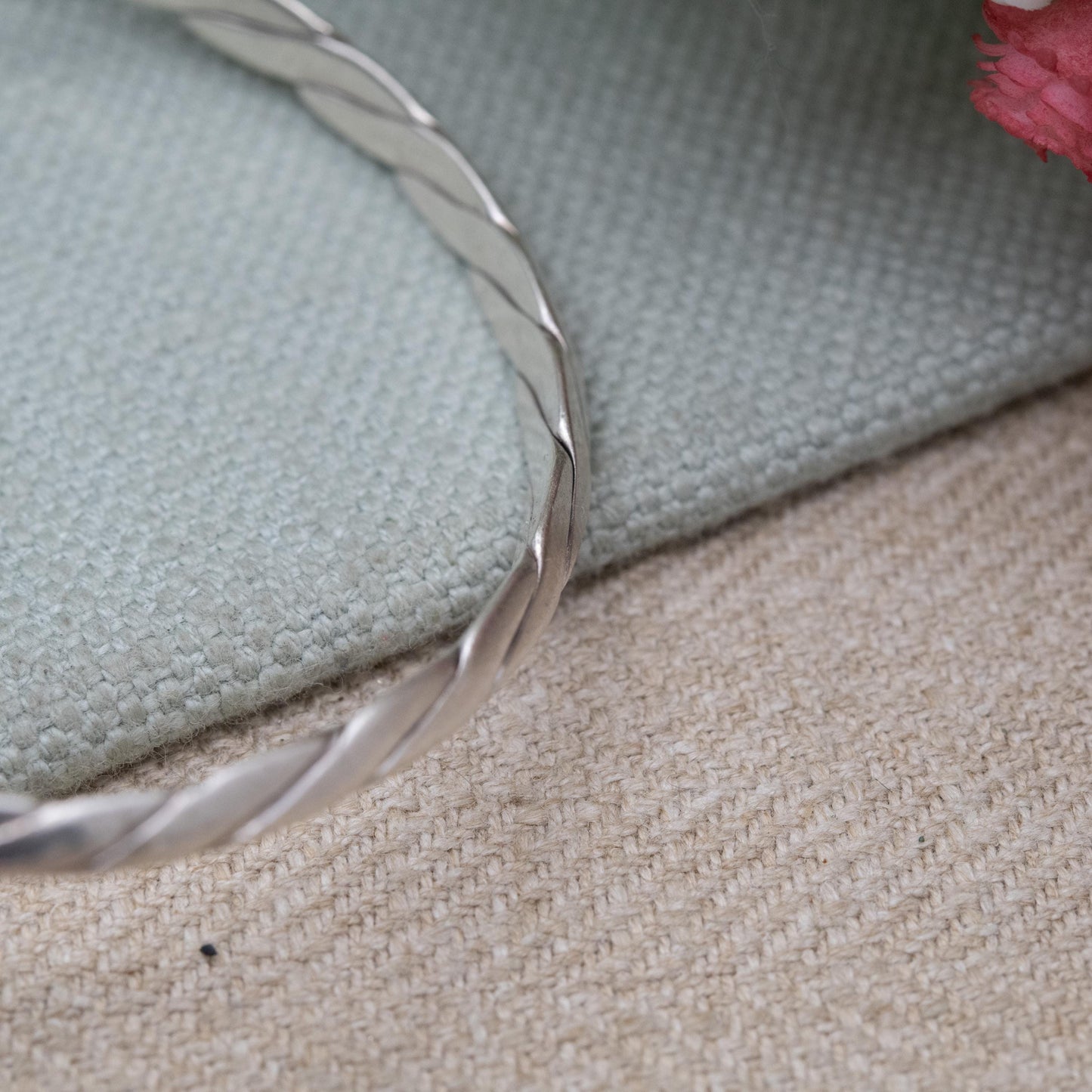 Vintage Tiffany Sterling Silver Twist Bangle 1998 T&Co - Minimal Knife Edge Design