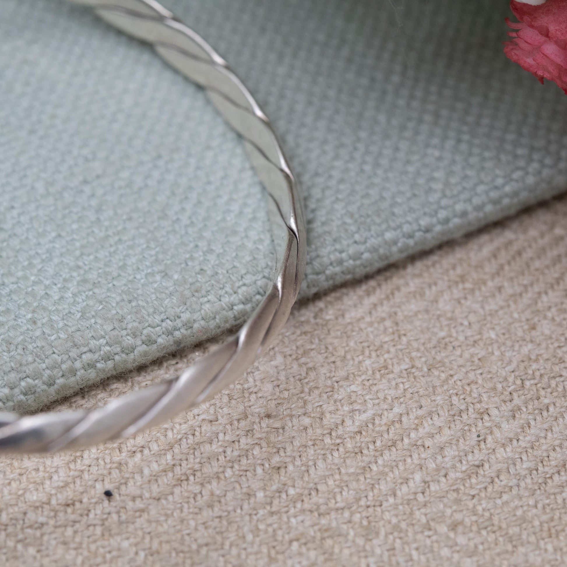 Vintage Tiffany Sterling Silver Twist Bangle 1998 T&Co - Minimal Knife Edge Design