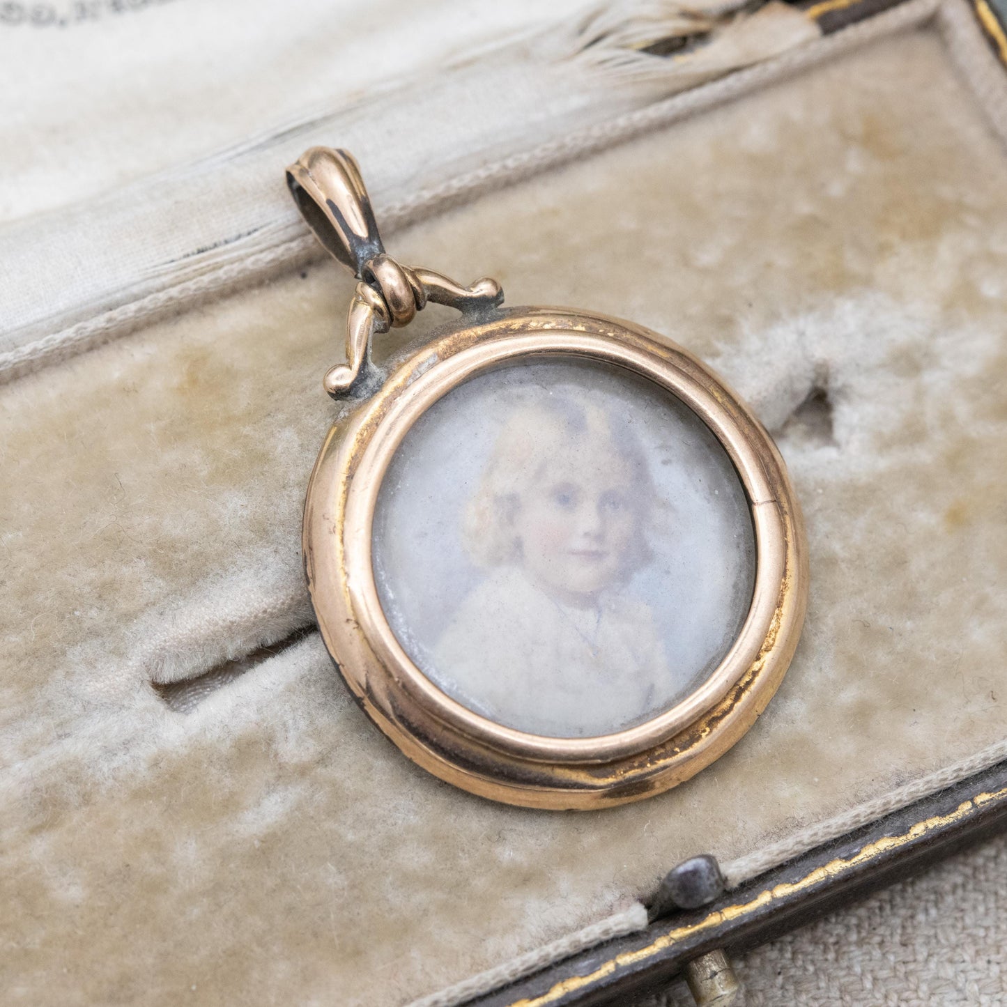 Antique Edwardian 9ct Gold Photo Locket Pendant with Hand Coloured Portrait of a Child 1904