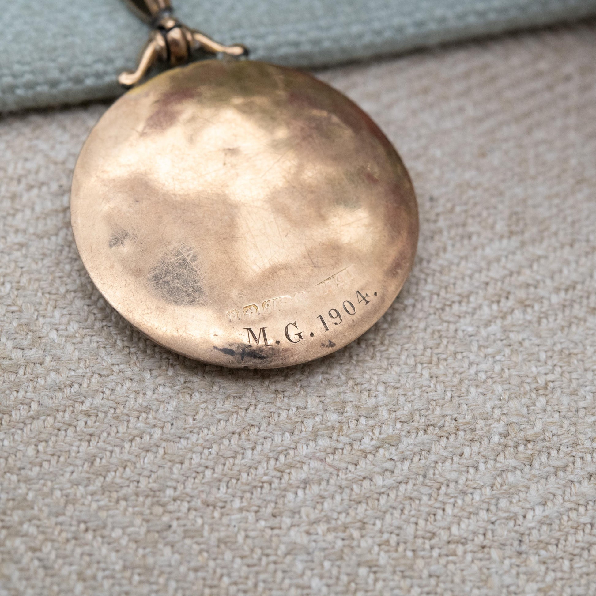 Antique Edwardian 9ct Gold Photo Locket Pendant with Hand Coloured Portrait of a Child 1904