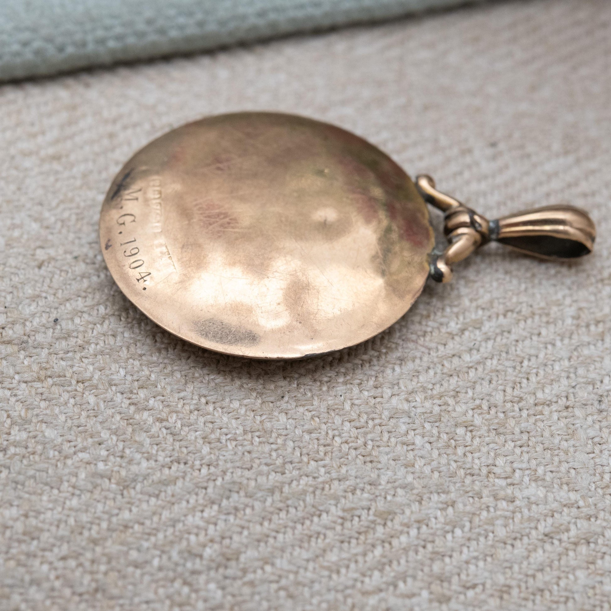 Antique Edwardian 9ct Gold Photo Locket Pendant with Hand Coloured Portrait of a Child 1904