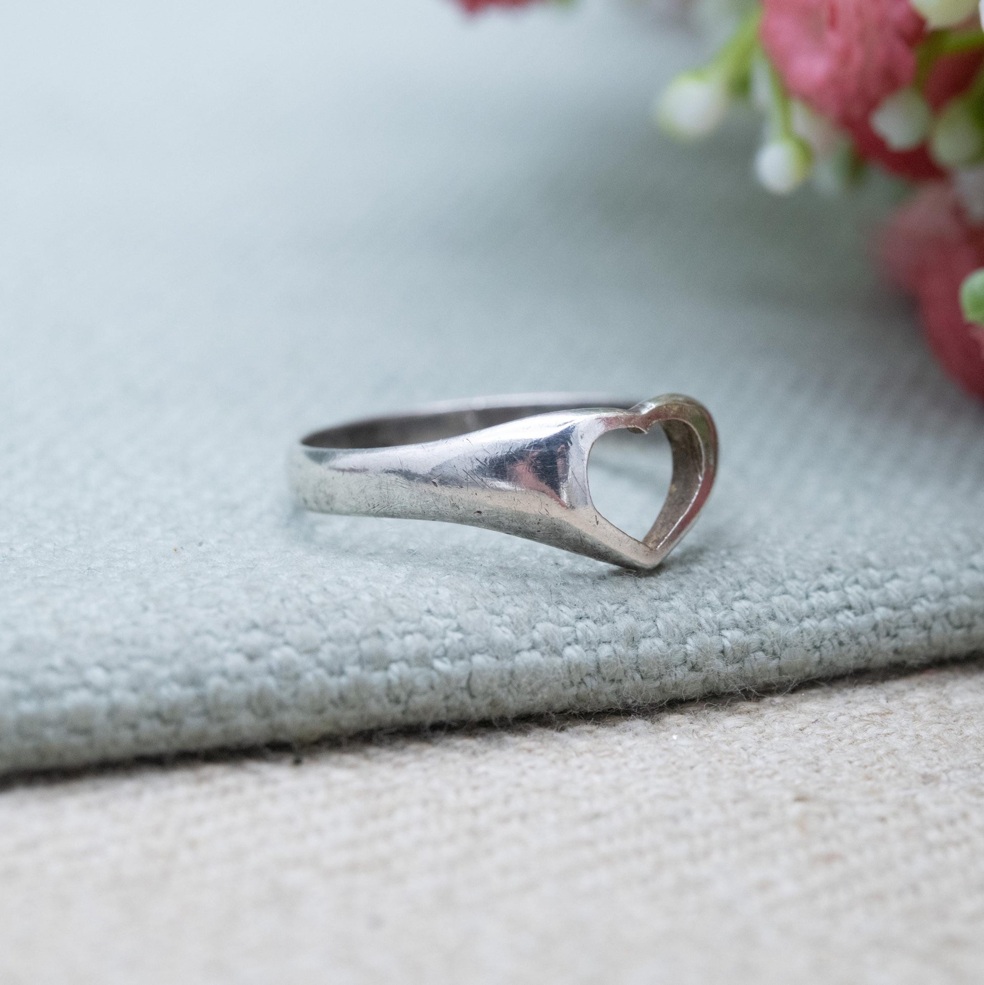 Vintage Sterling Silver Openwork Heart Ring - Everyday Silver Love Heart Jewellery Gift | UK Size - O 1/2 US Size - 7 1/2