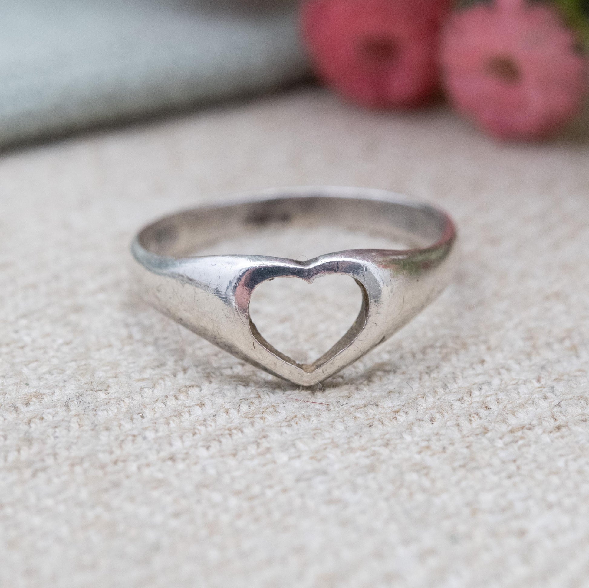 Vintage Sterling Silver Openwork Heart Ring - Everyday Silver Love Heart Jewellery Gift | UK Size - O 1/2 US Size - 7 1/2