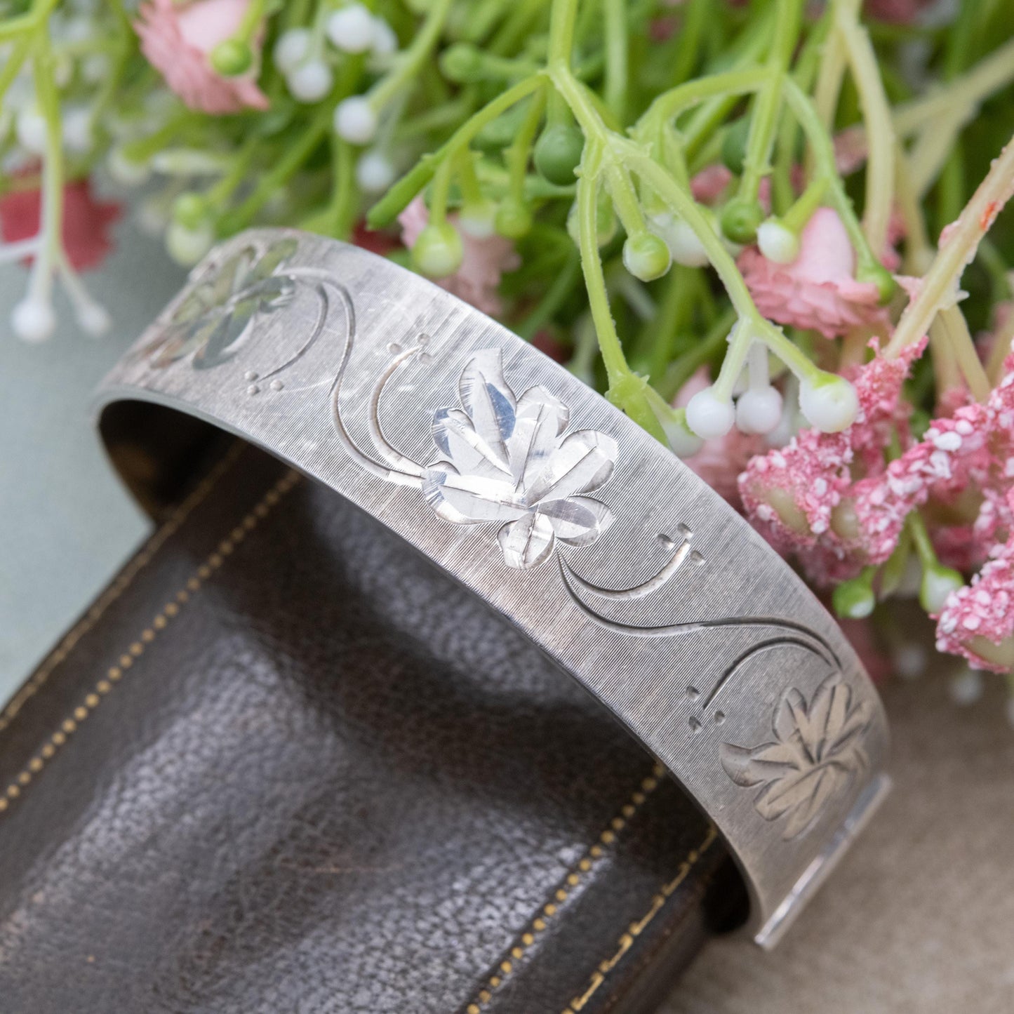 Vintage Sterling Silver Floral Engraved Bangle Bracelet 1977 - Chunky Victorian Aesthetic Natural Style