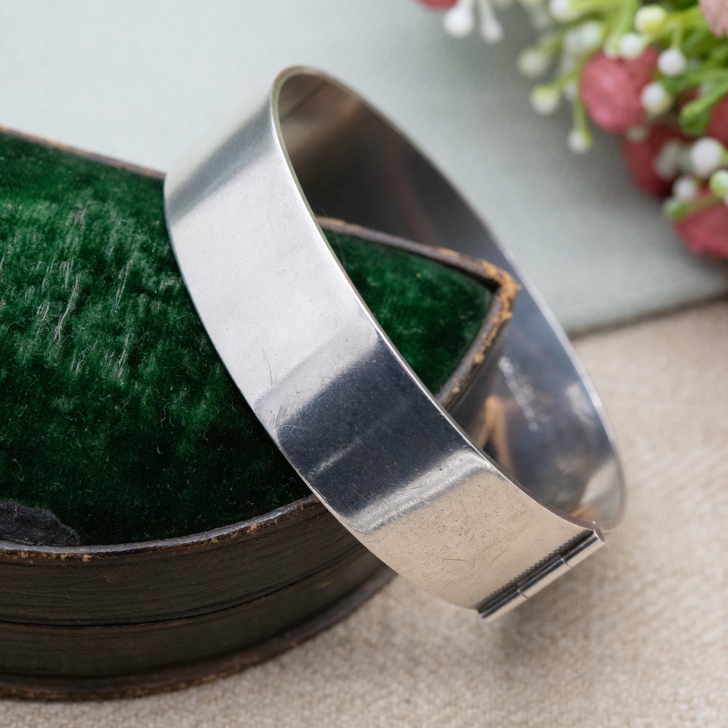 Vintage Sterling Silver Floral Engraved Bangle Bracelet 1977 - Chunky Victorian Aesthetic Natural Style