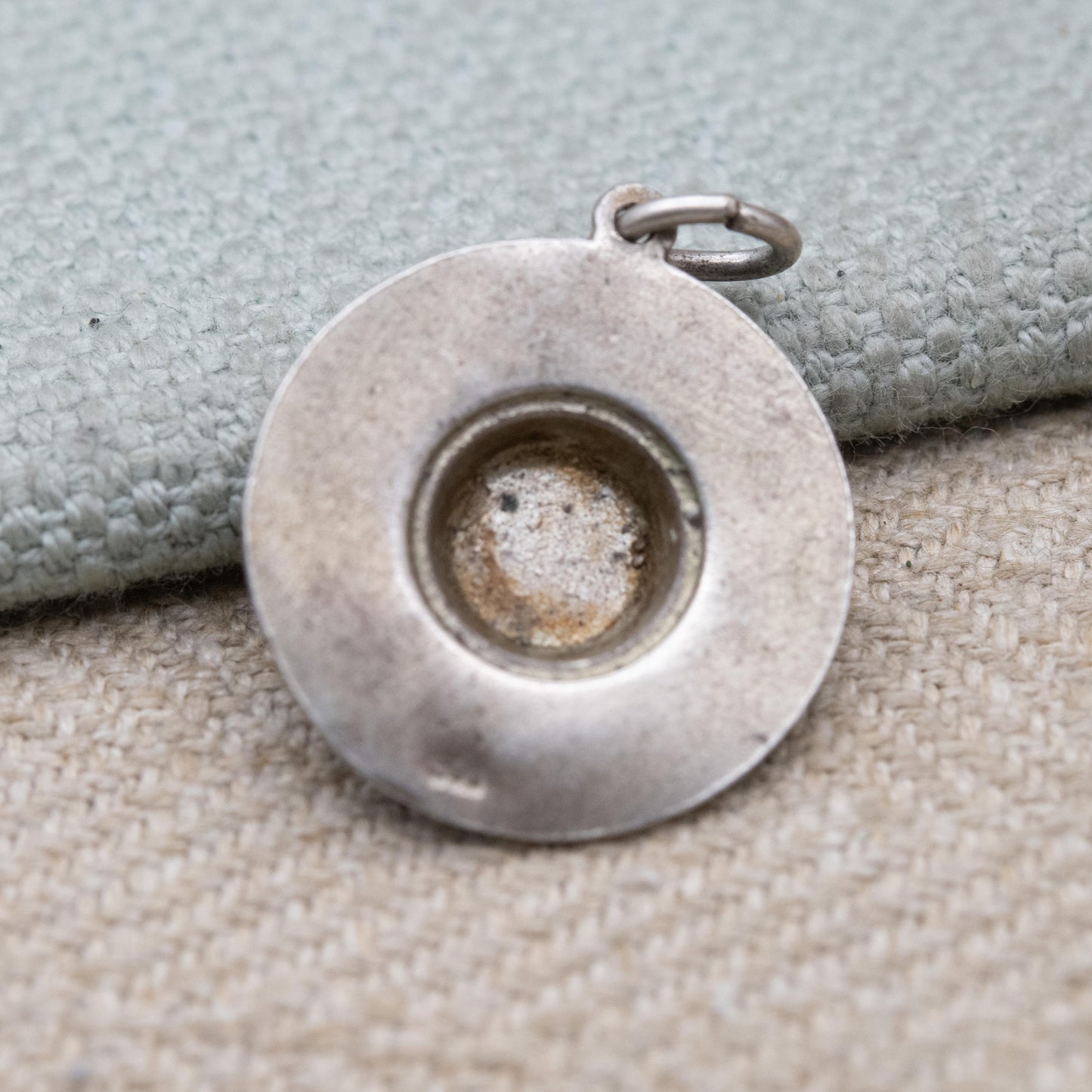Vintage Silver Sombrero Hat Charm Pendant - Traditional Mexican Clothing | Mexico | Souvenir Gift for Charm Bracelet