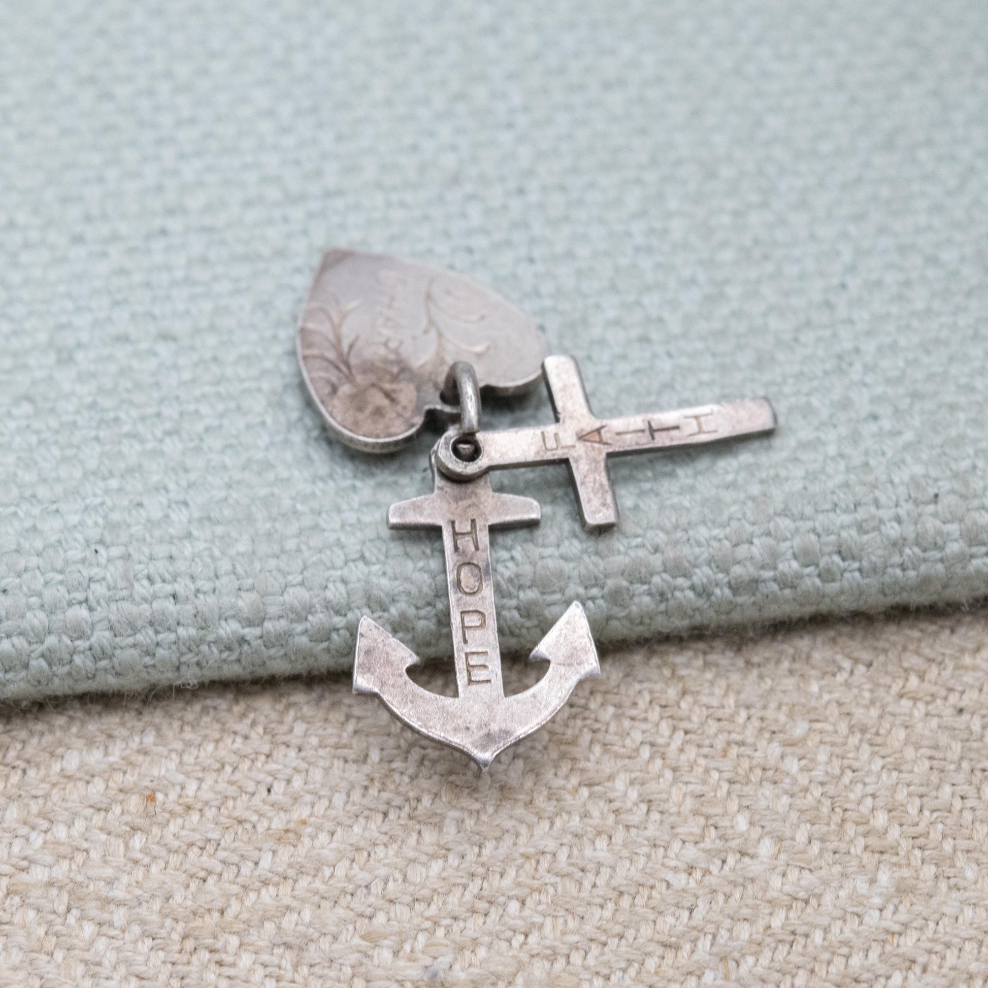 Vintage Silver Hope Faith Charity Charm Pendant - Heart Anchor Cross | Charm Bracelet Charm Necklace | Christian Pendant