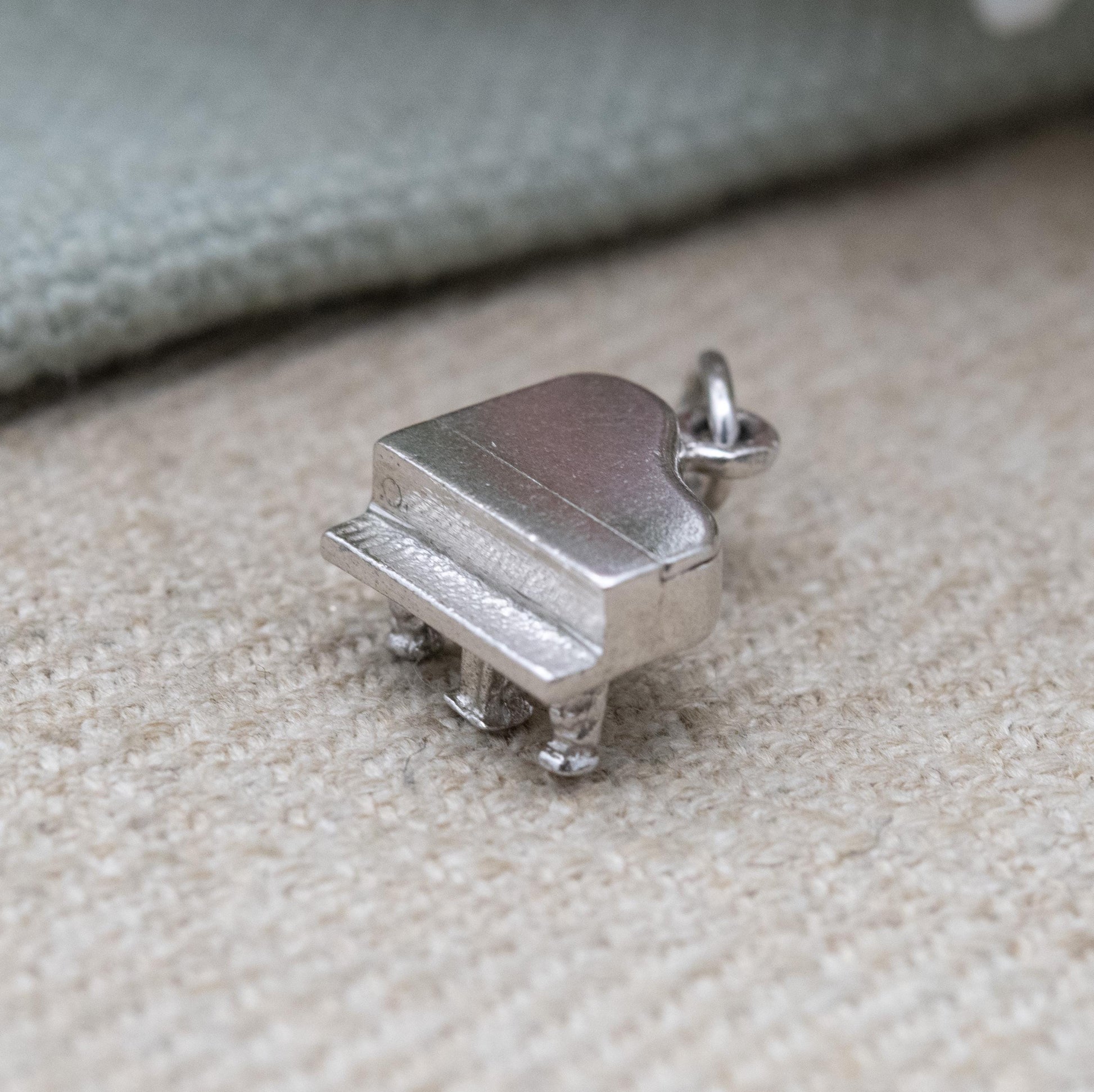 Vintage Sterling Silver Opening Piano Charm Pendant - Musical Instrument | Keys | Grand Piano | Music | Charm Bracelet