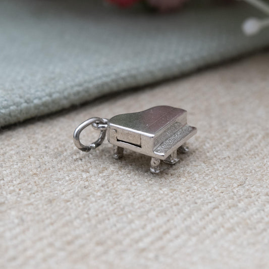 Vintage Sterling Silver Opening Piano Charm Pendant - Musical Instrument | Keys | Grand Piano | Music | Charm Bracelet
