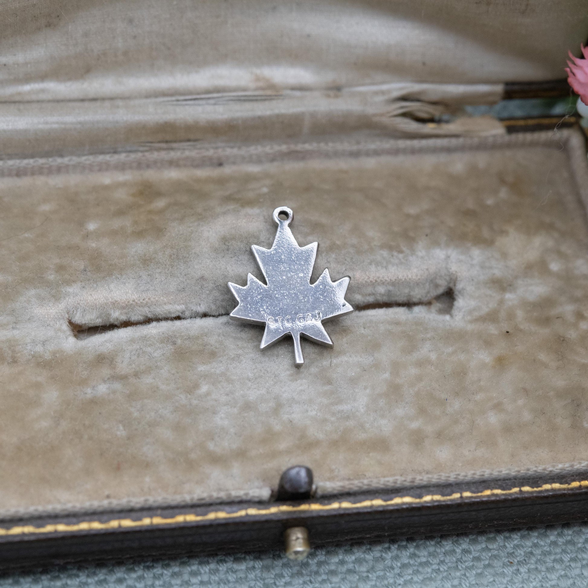Vintage Sterling Silver Maple Leaf Charm Pendant - Canadian Souvenir Gift for Charm Bracelet