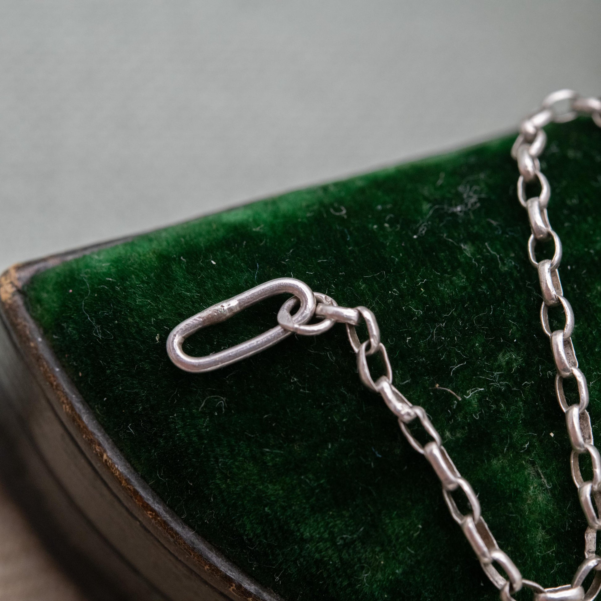 Vintage Silver Cable Link Bracelet - Unisex Gift for Her