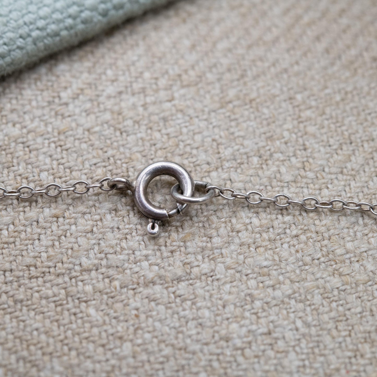 Vintage Sterling Silver Tigers Eye Apple Pendant and Trace Chain - Fruit Jewellery Necklace | Unisex Gift