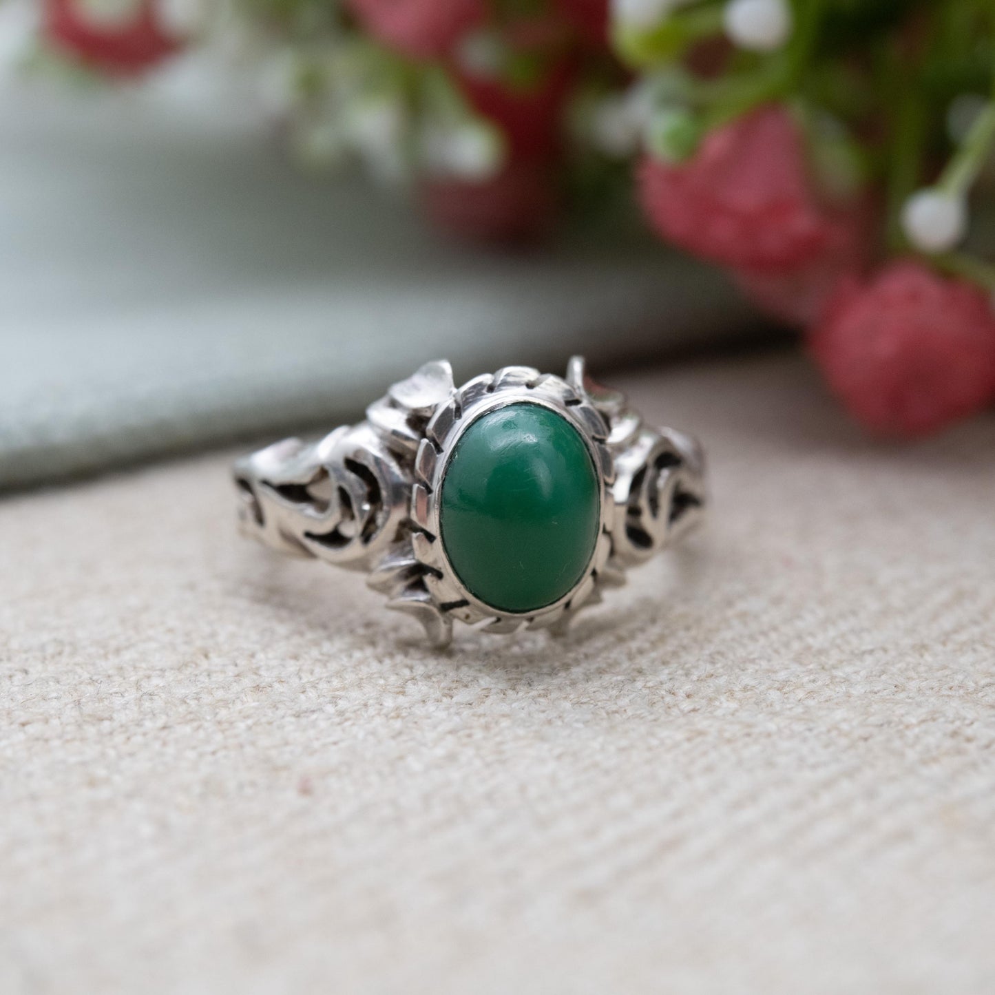Vintage Studio Sterling Silver Green Cabochon Ring - Ornate Unisex Statement Dress Ring | UK Size - P 1/2 | US Size - 7 3/4