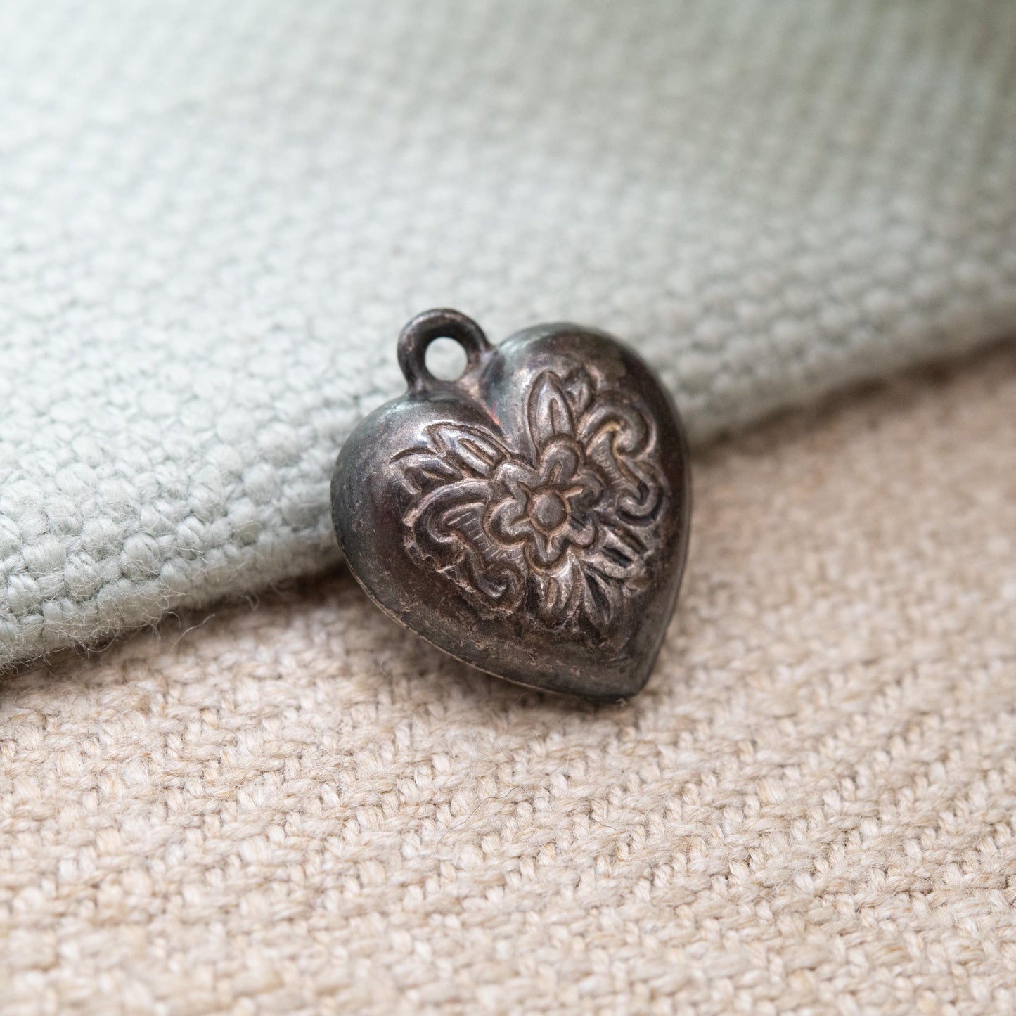 Vintage Silver Love Heart Charm Pendant with Engraved Floral Pattern - Small Puffed Love Heart | Gift for Charm Bracelet