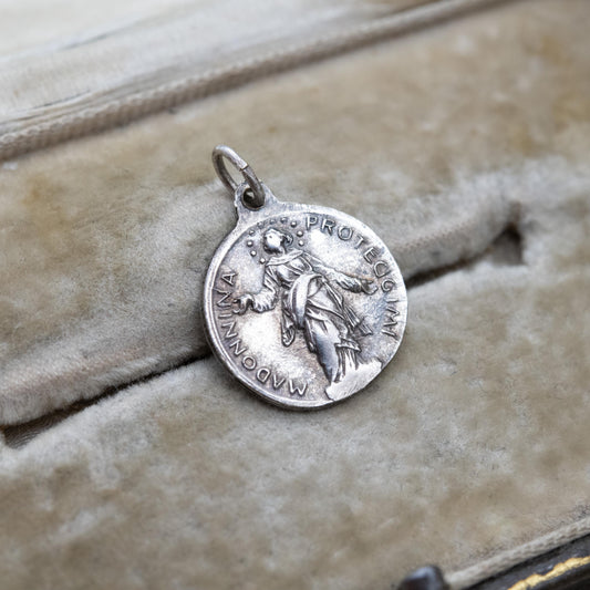 Vintage Madonna Milan Cathedral Charm Pendant - Madonnina Proteggimi Ricardo Di Milano | Religious Jewellery Catholic Medal