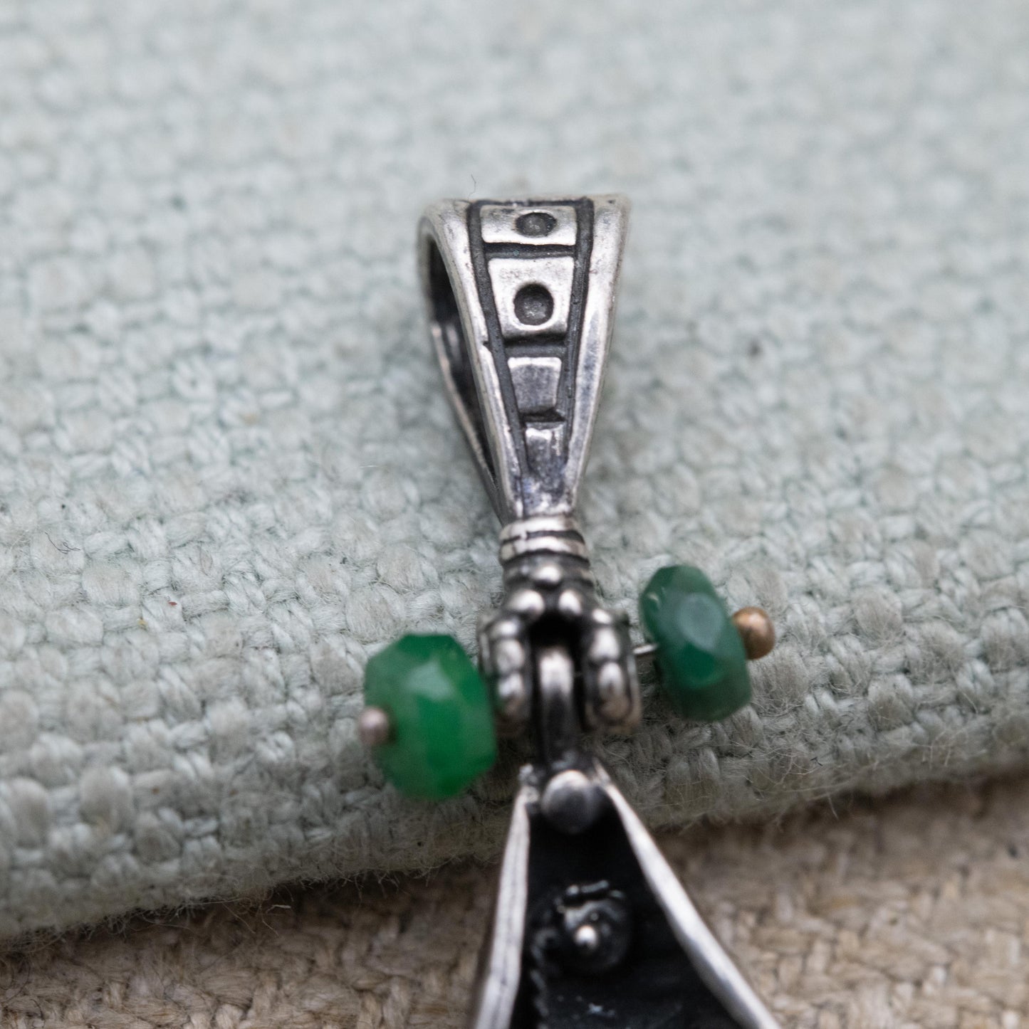 Vintage Sterling Silver Green Stone Pendant with Articulated Drop