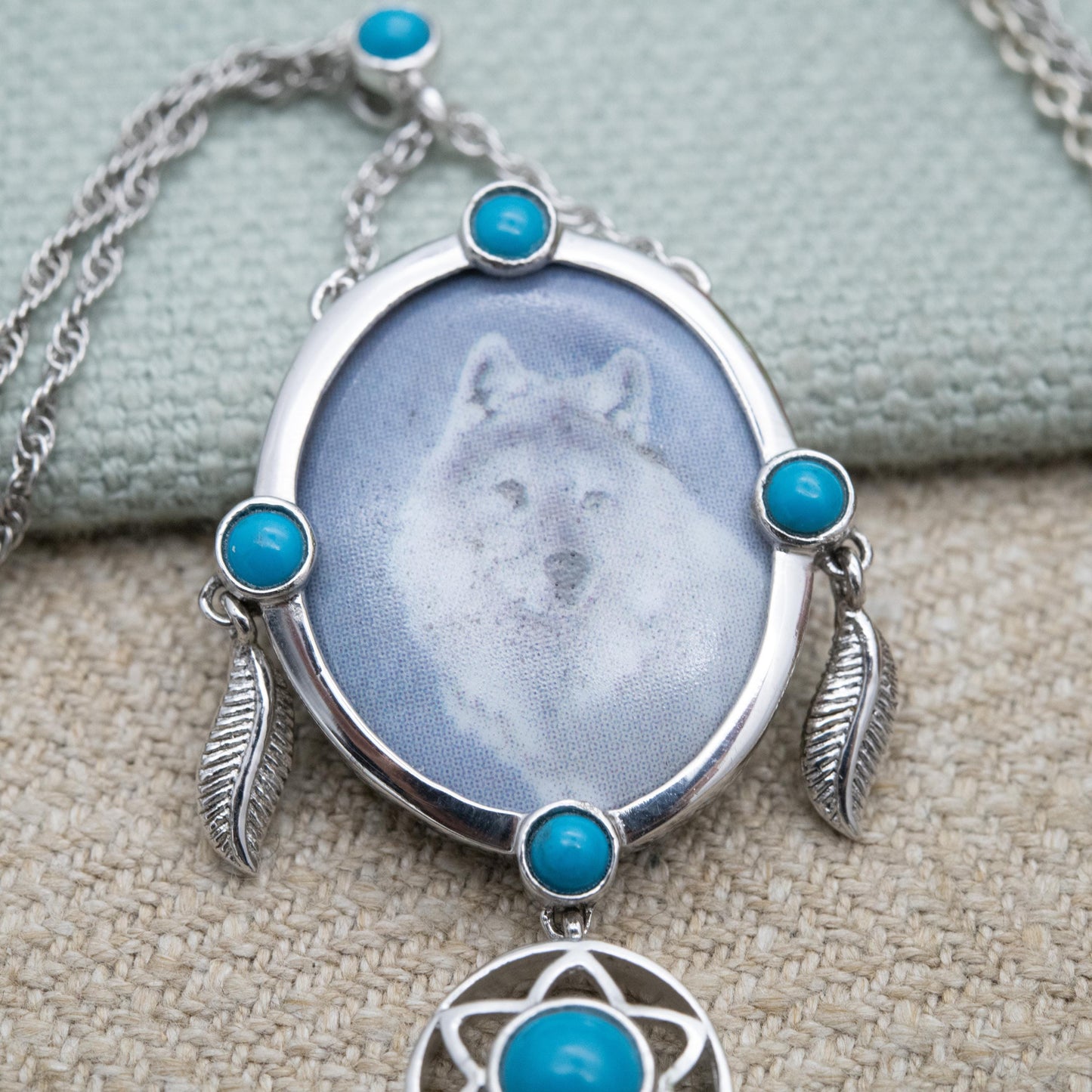 BGE Sterling Silver Native American Dream Catcher Necklace - White Wolf and Blue Gemstone Pendant