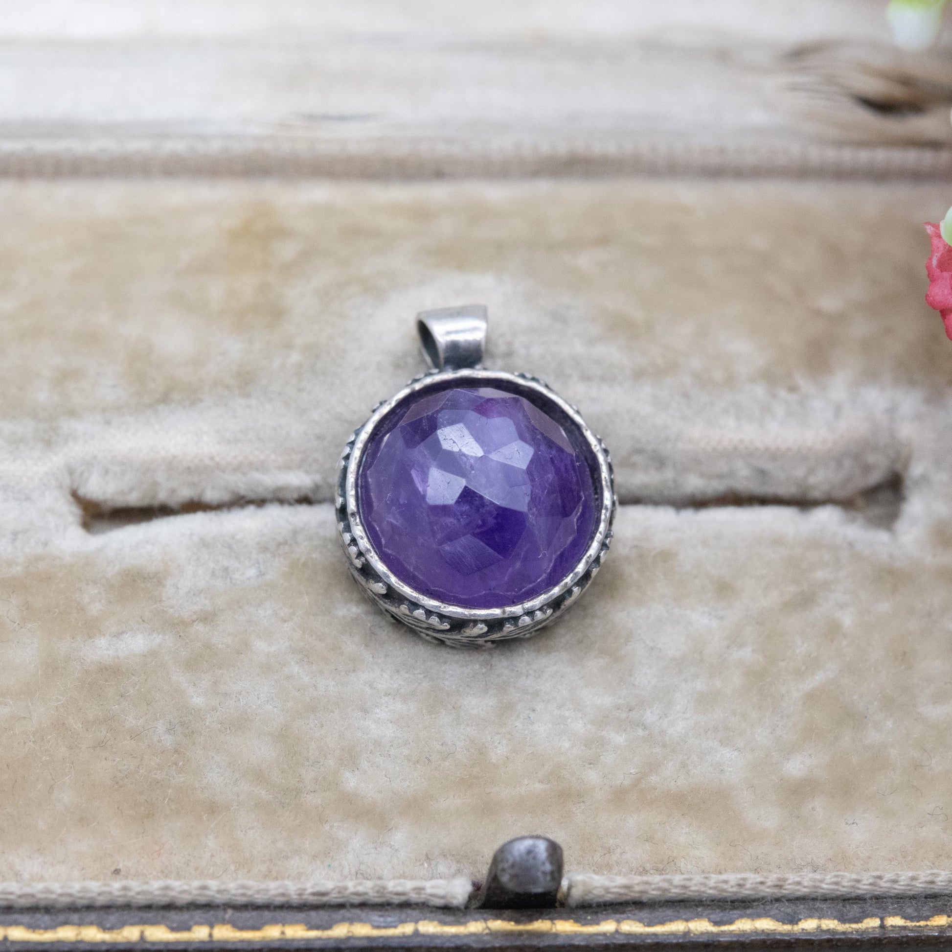 Vintage Sterling Silver Floral Amethyst Pendant - Faceted Purple Gemstone Jewellery | Gift for Her