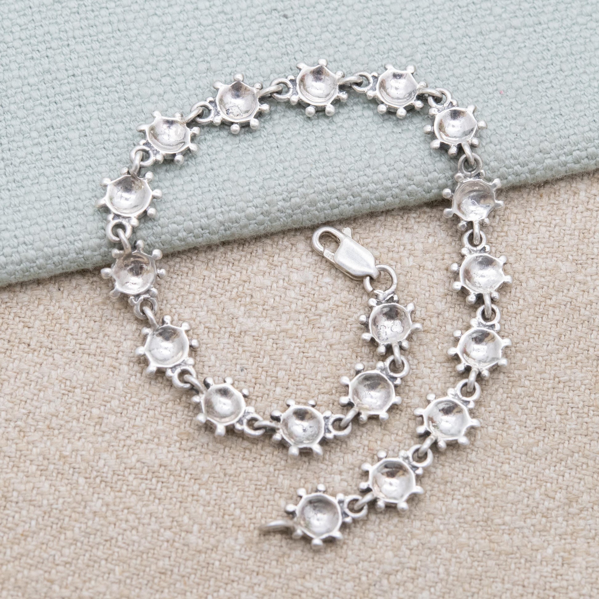 Vintage Sterling Silver Sun Panel Bracelet - Red and Blue Gemstone Star Burst Wrist Jewellery | Pretty Gift for Her