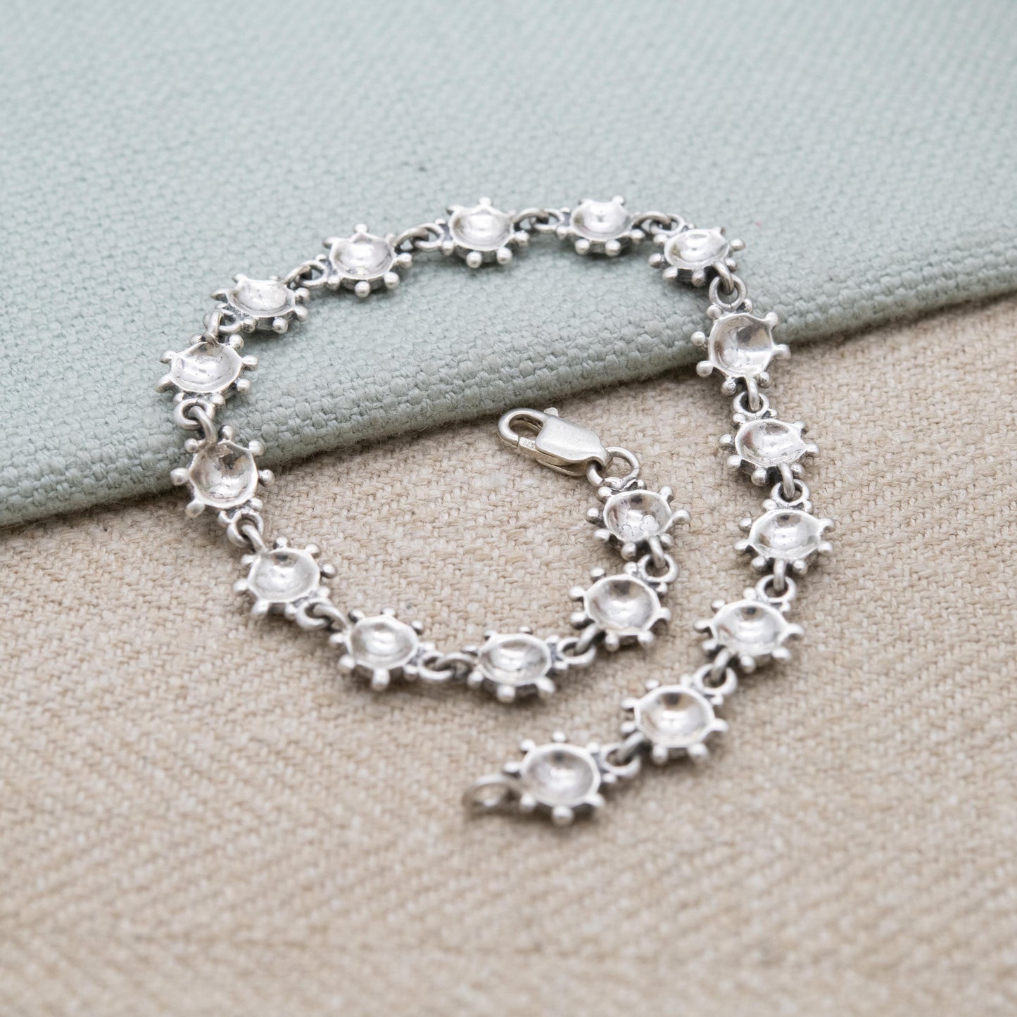 Vintage Sterling Silver Sun Panel Bracelet - Red and Blue Gemstone Star Burst Wrist Jewellery | Pretty Gift for Her