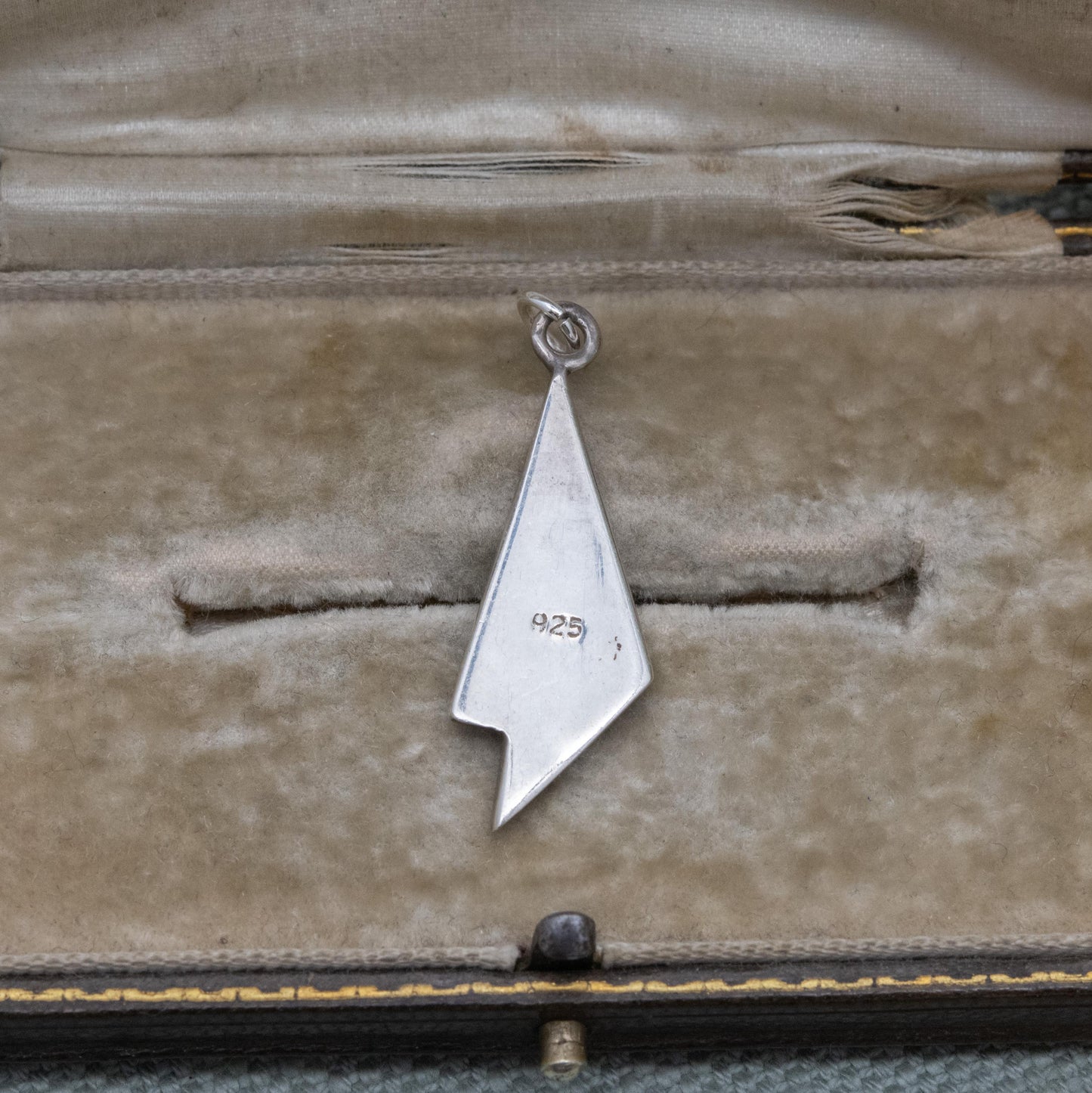 Vintage Sterling Silver Mother of Pearl Pendant - Pretty Silver Gift Necklace with Simple Triangular Geometric Shape