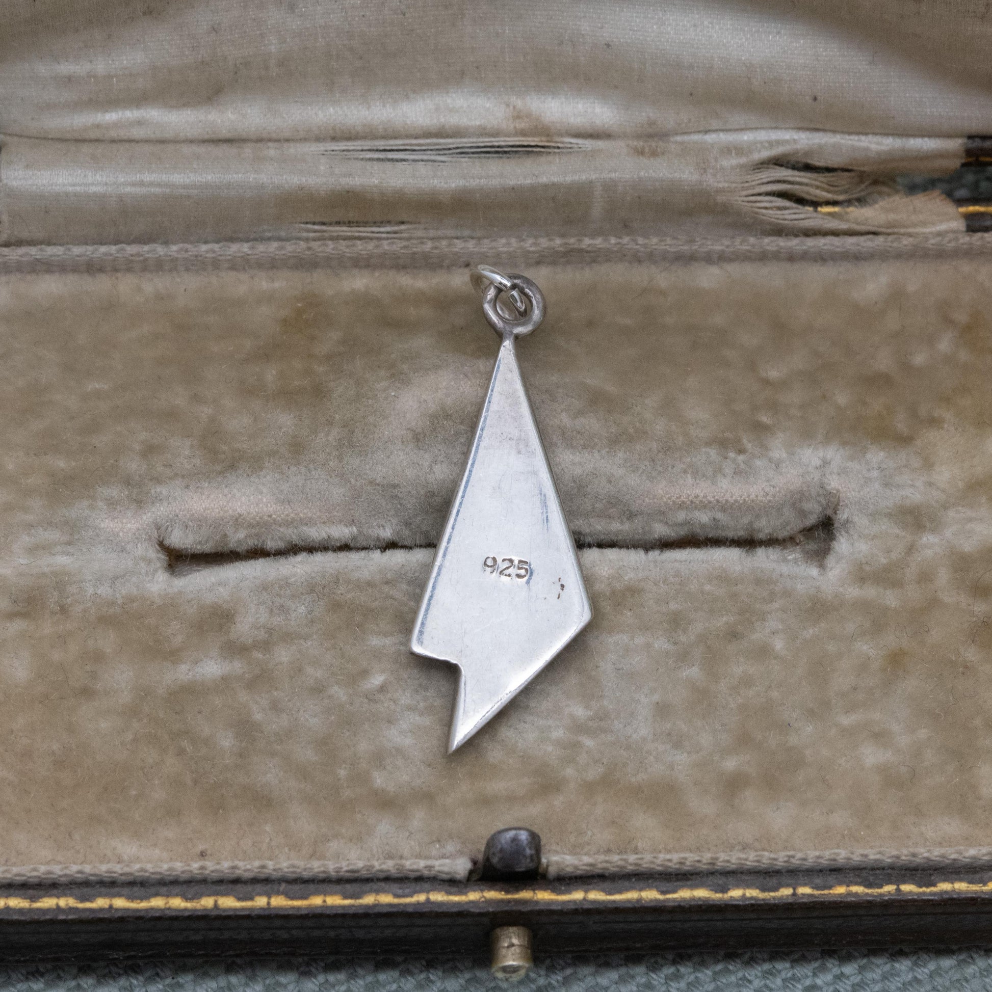 Vintage Sterling Silver Mother of Pearl Pendant - Pretty Silver Gift Necklace with Simple Triangular Geometric Shape