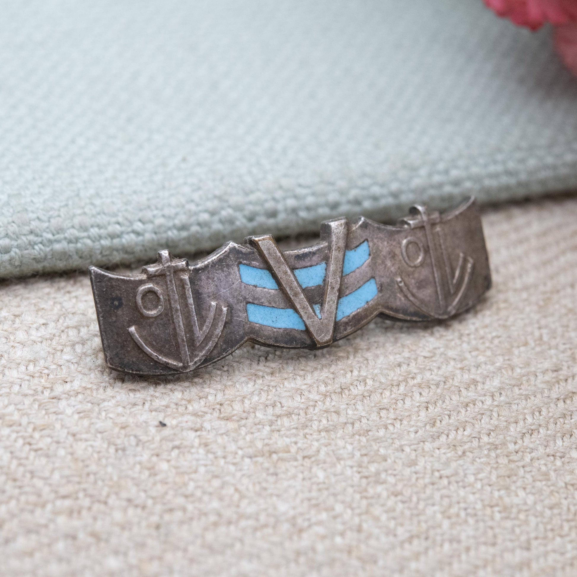 Vintage 1945 WWII Victory Day Royal Navy Enamel Sweetheart Brooch - British Army Collectable c. 1940s