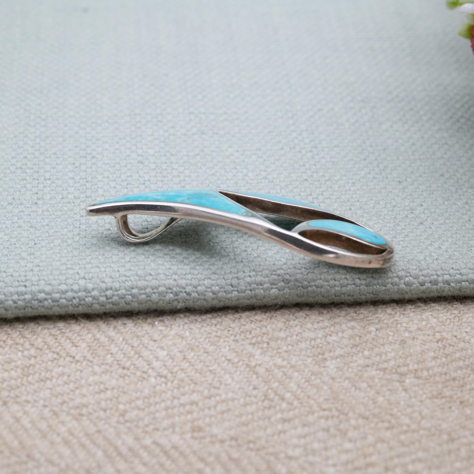 Suarti Sterling Silver Larimar Teardrop Pendant - Large Blue Gemstone and Openwork Design | Gift for Pendant Necklace