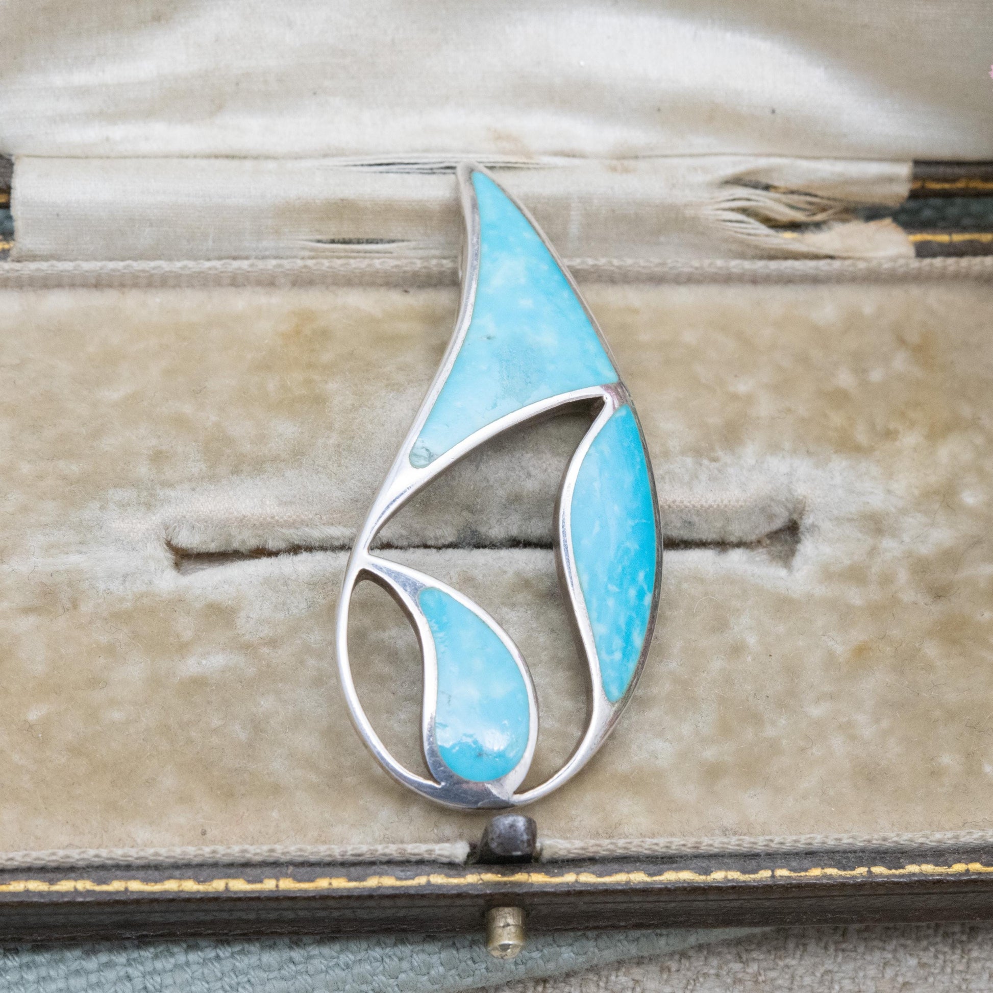 Suarti Sterling Silver Larimar Teardrop Pendant - Large Blue Gemstone and Openwork Design | Gift for Pendant Necklace