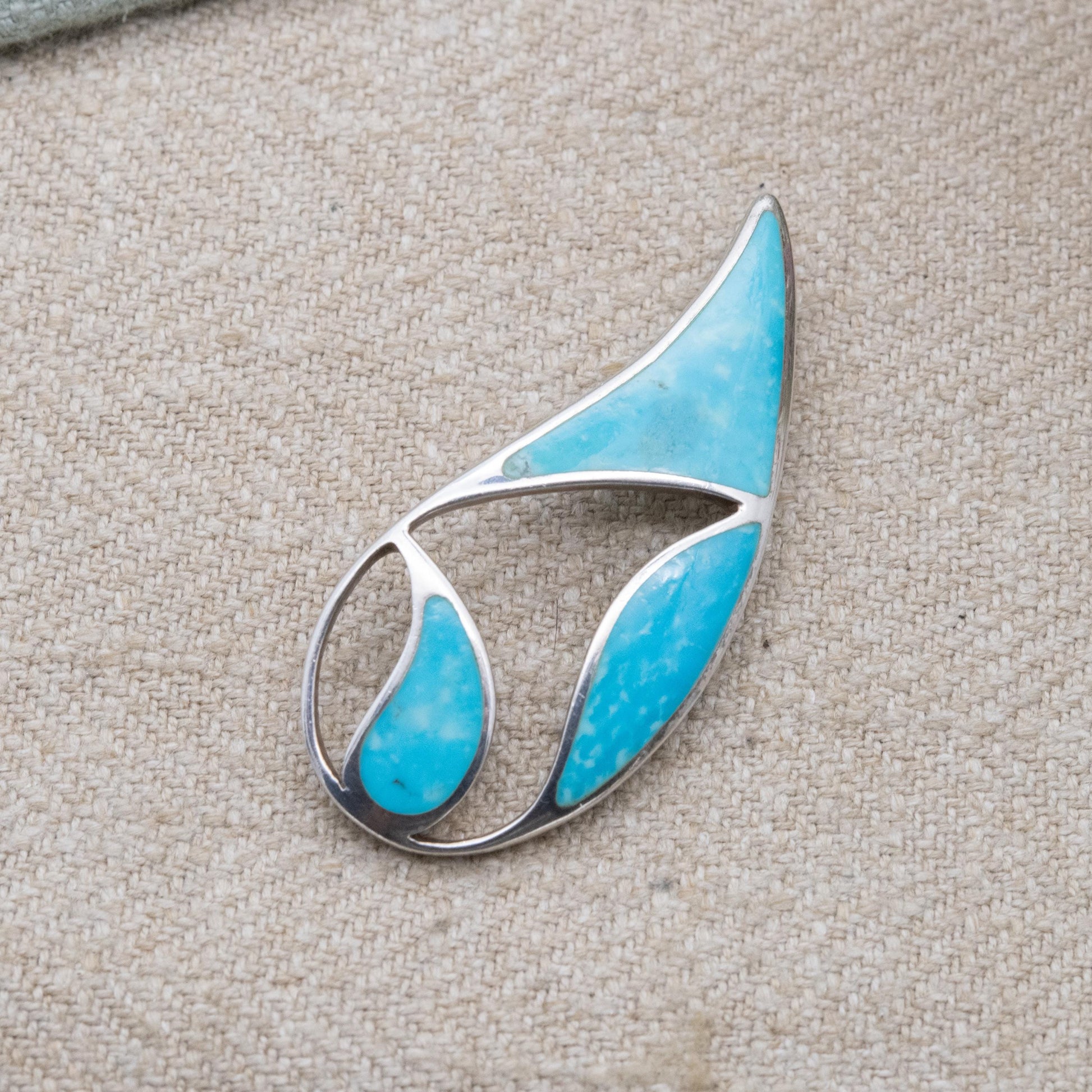 Suarti Sterling Silver Larimar Teardrop Pendant - Large Blue Gemstone and Openwork Design | Gift for Pendant Necklace