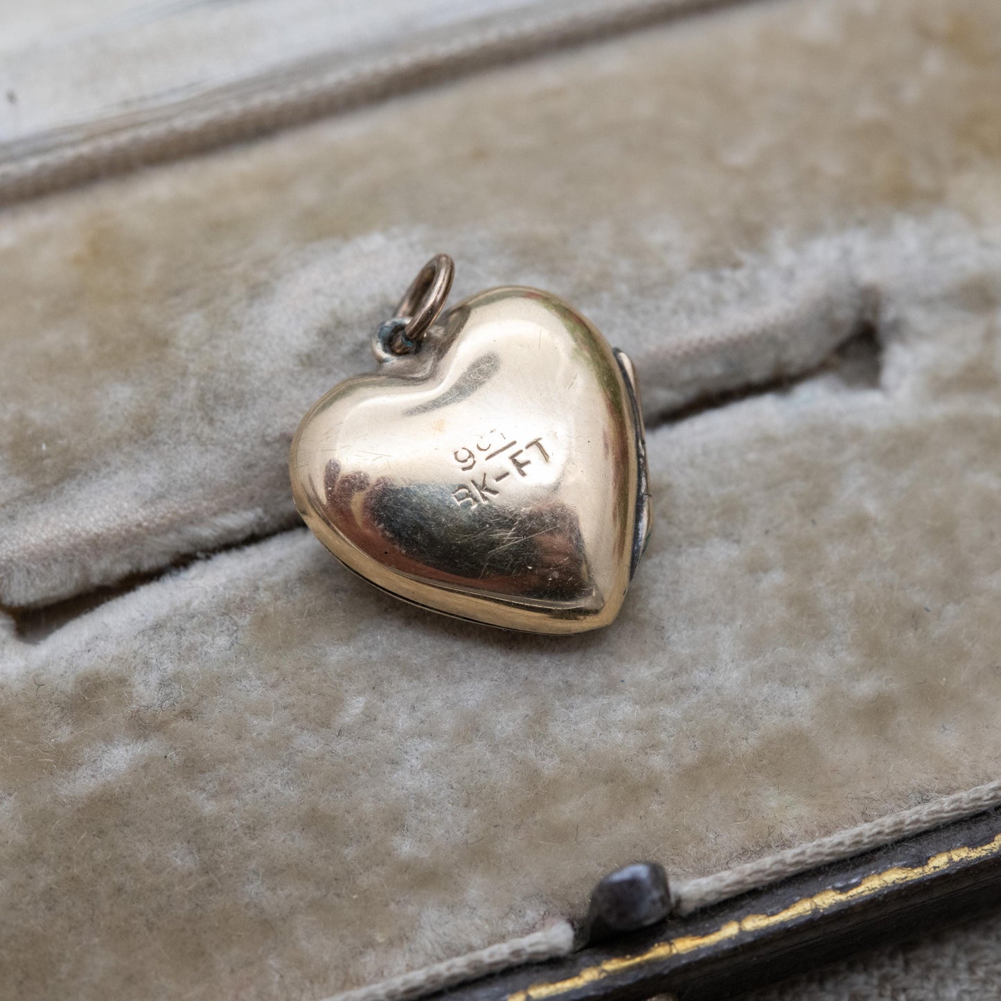Vintage 9ct Gold Back and Front Sunburst Heart Locket Pendant with Engraved Design c. 1960s