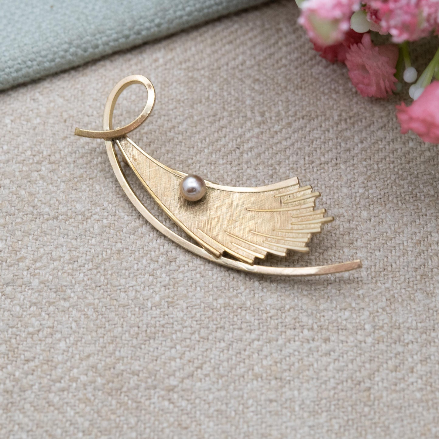 Vintage Rolled Gold Faux Pearl Brooch c. 1960s Mid-Century Modernist