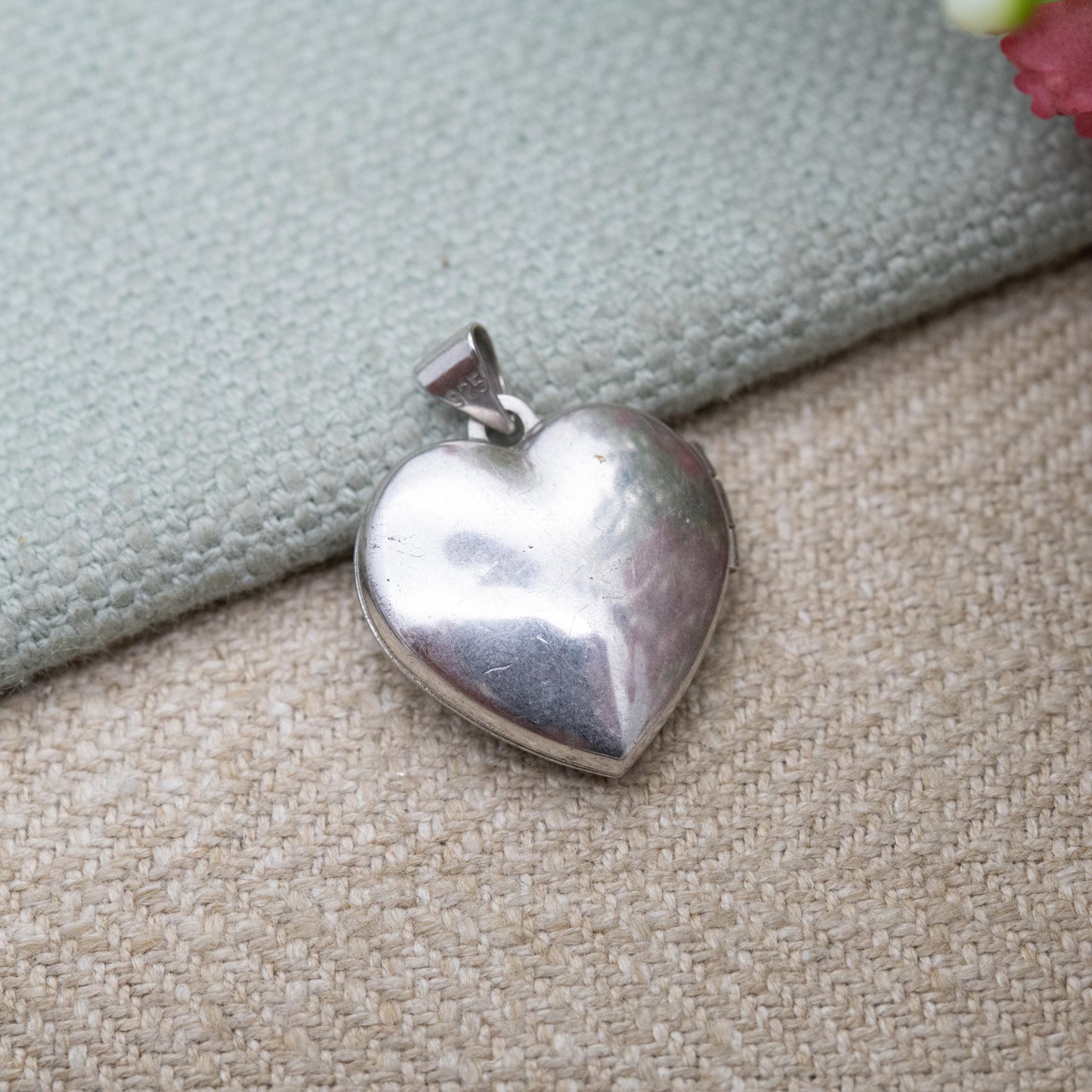 Vintage Sterling Silver Heart Locket Pendant with Diamond Cut Star Design