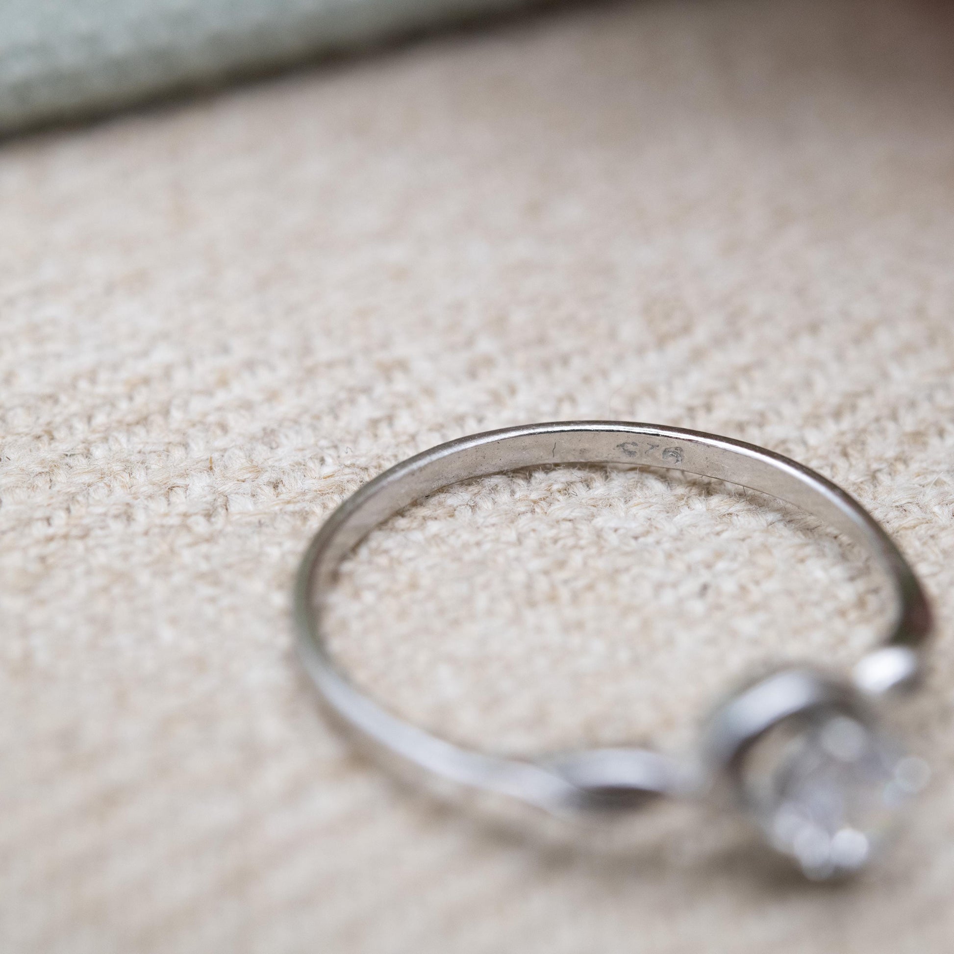 Sterling Silver Twist Clear Stone Solitaire Ring - UK Size - N | US Size - 7