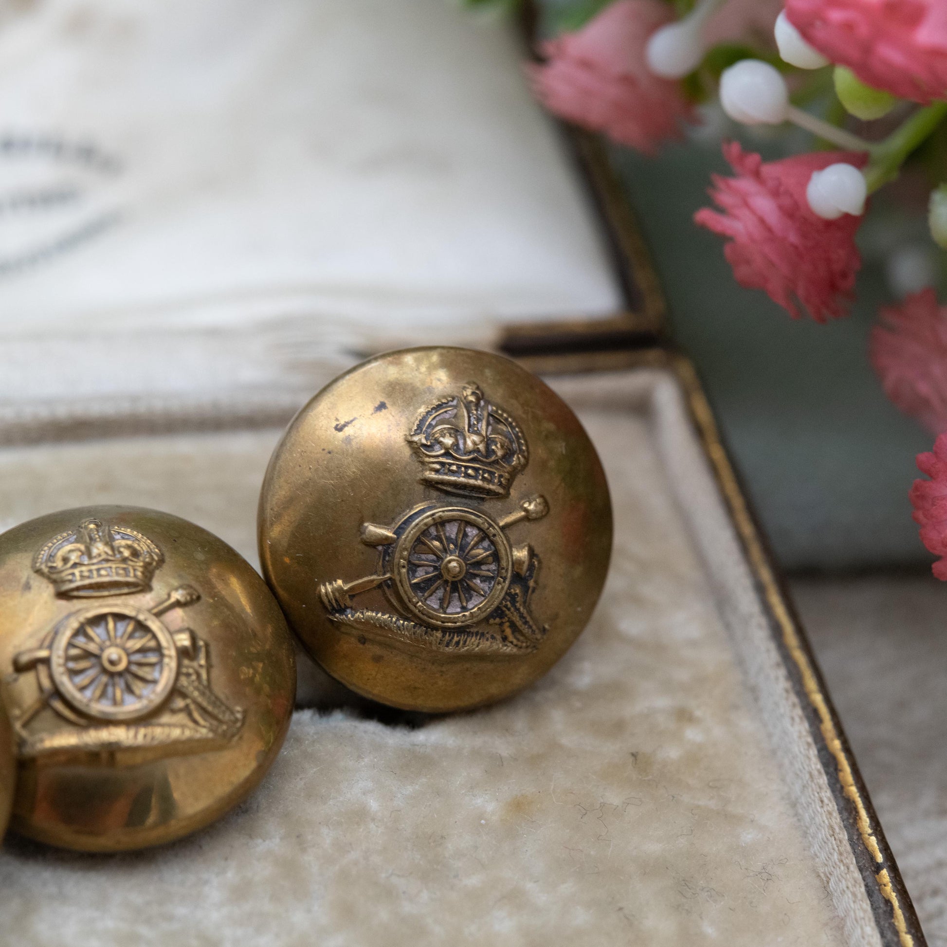 Armfield Ltd British Army Royal Artillery Button Set of Four c. 1940s - Made in Birmingham | WWII Collectable