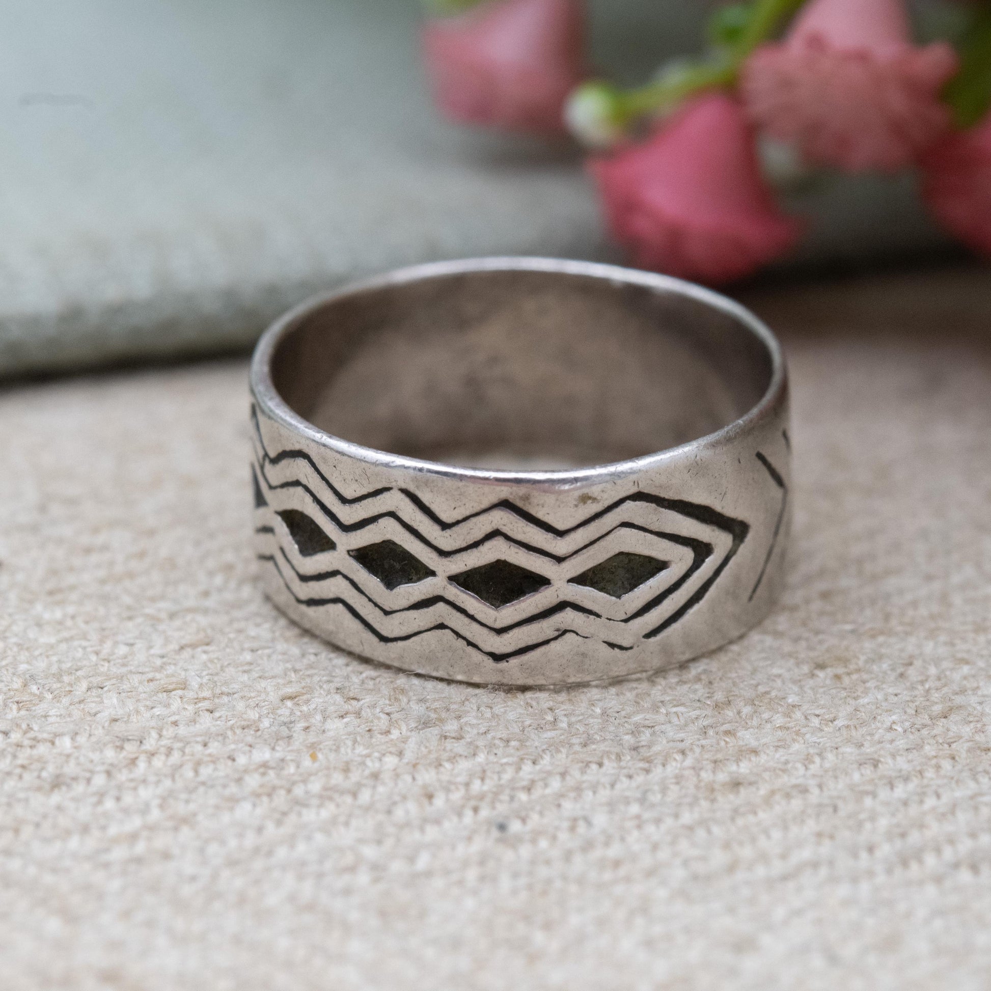 Vintage Silver South Western Style Band Ring - Chunky Geometric Cigar Band | UK Size - Y | US Size - 12
