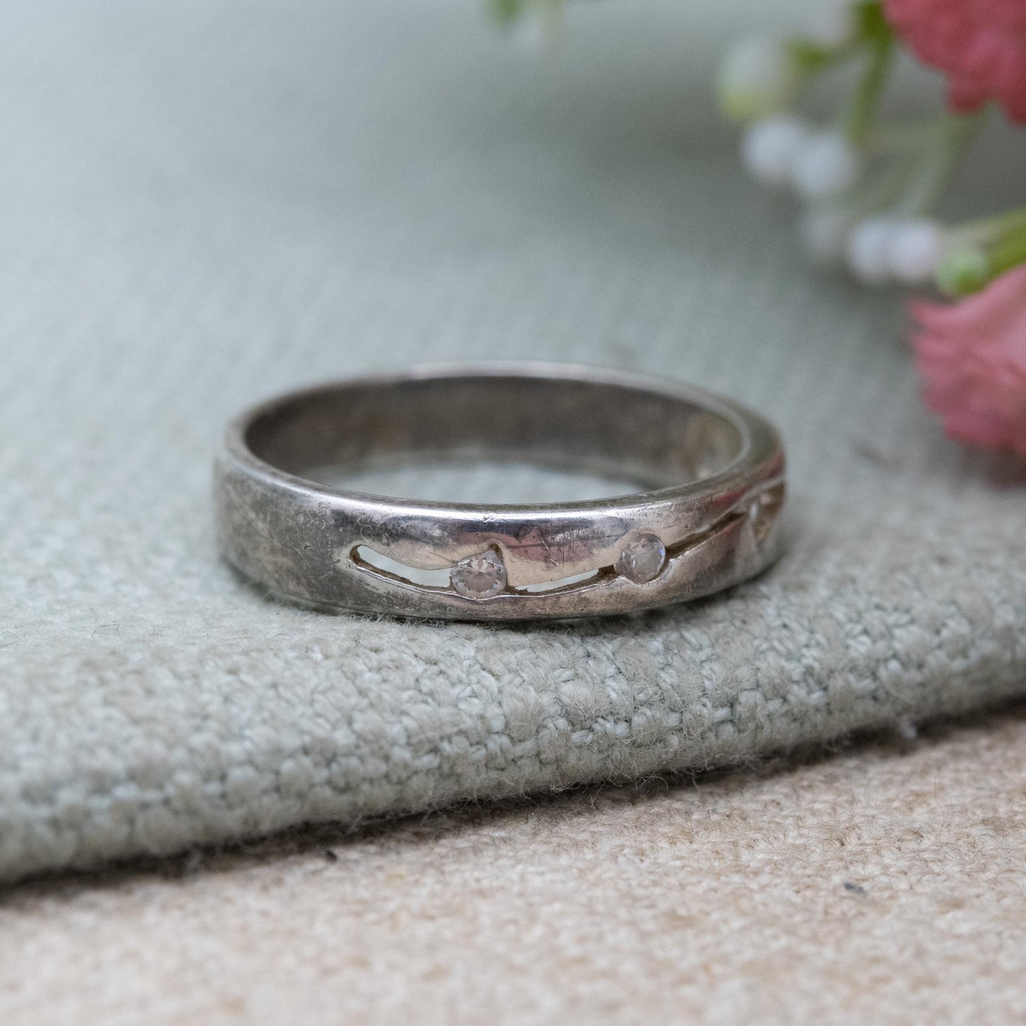 Vintage Sterling Silver Flush CZ Band Ring - Minimalist Stacking Ring | UK Size - P 1/2 | US Size - 8