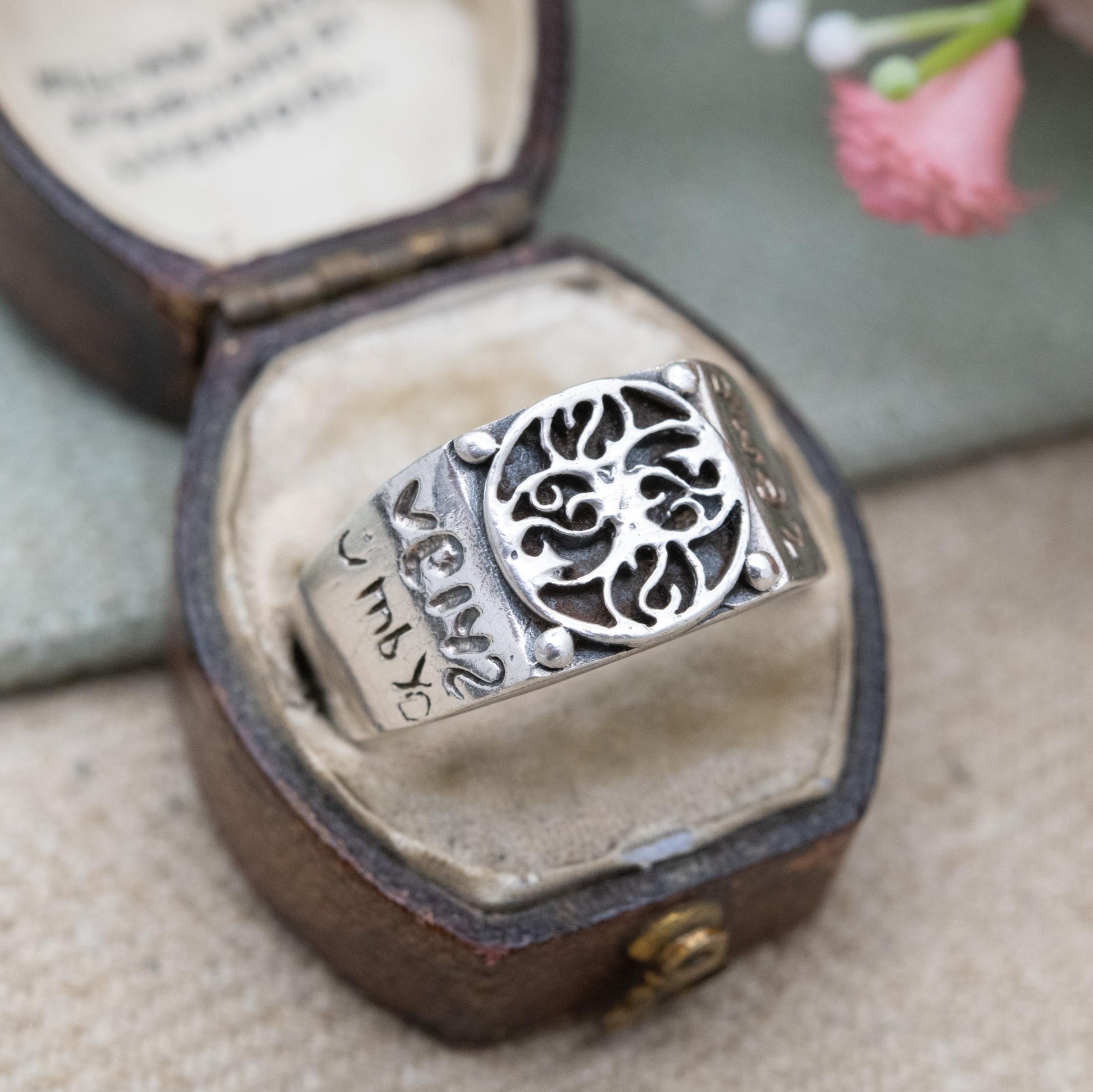 Vintage Sterling Silver Time Flies Sundial Signet Ring 1996 - Latin Engraving Roman Numerals | UK Size - T 1/2 | US Size - 9 3/4